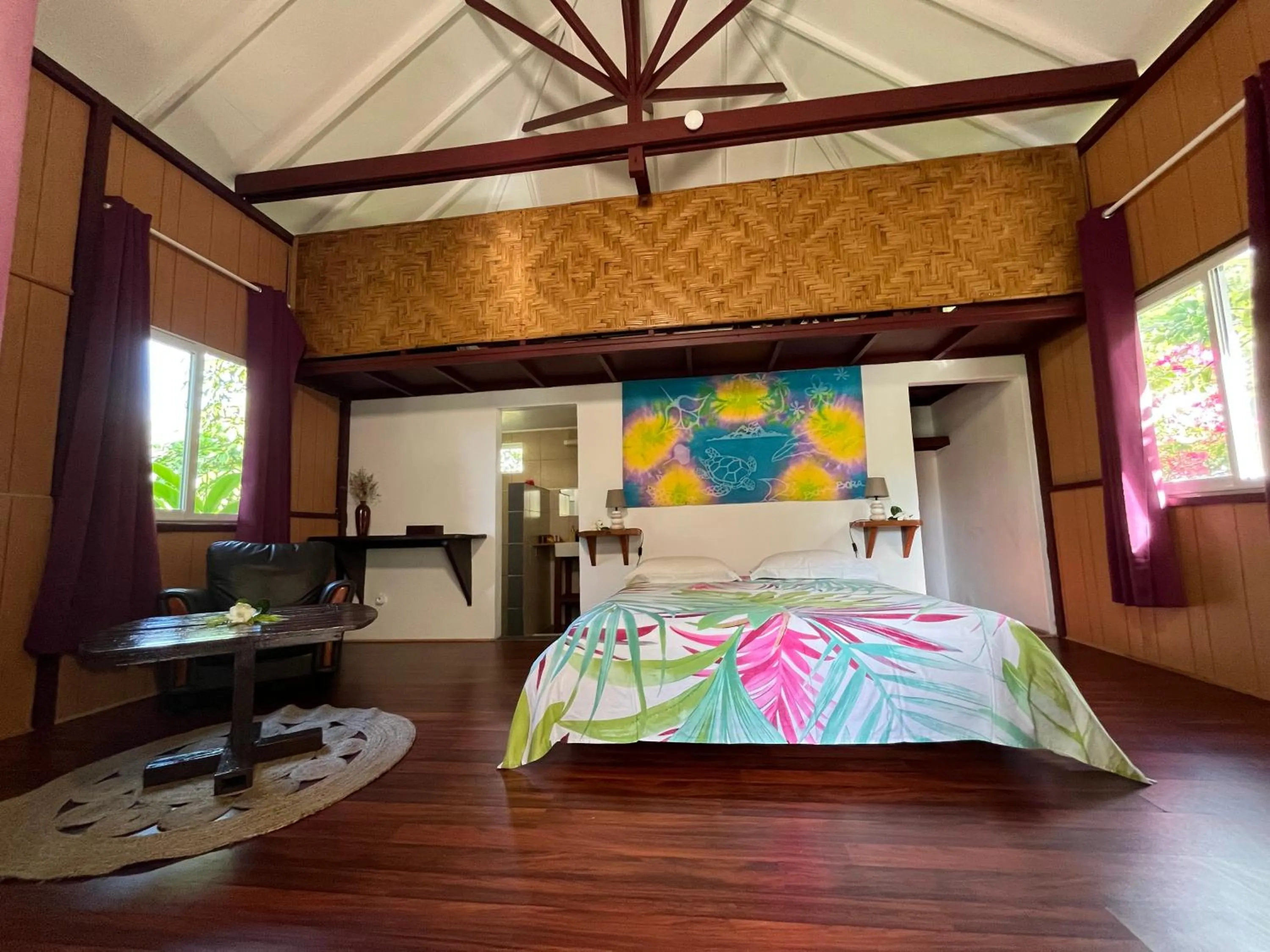 Bed in Pension Hibiscus Taha'a