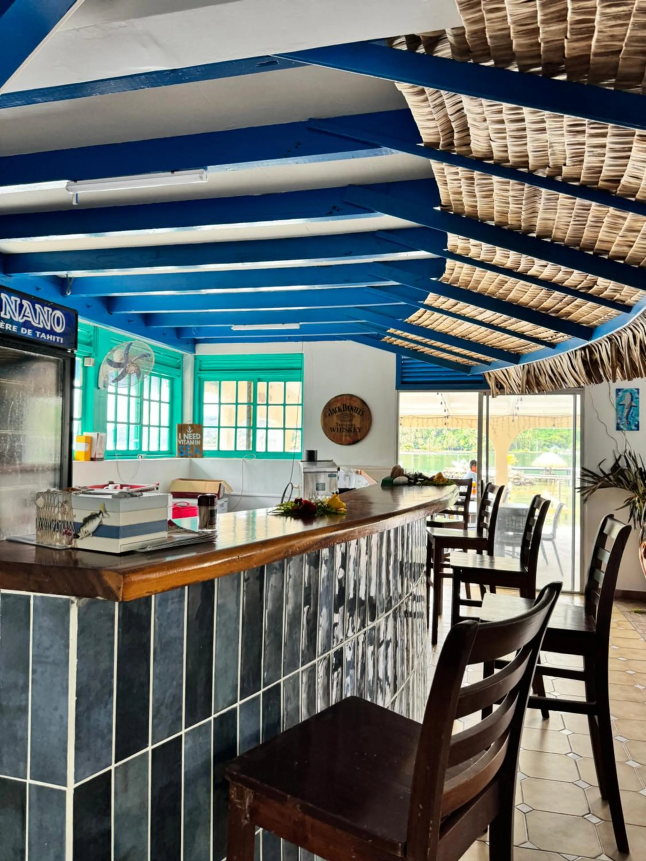 Restaurant/places to eat in Pension Hibiscus Taha'a