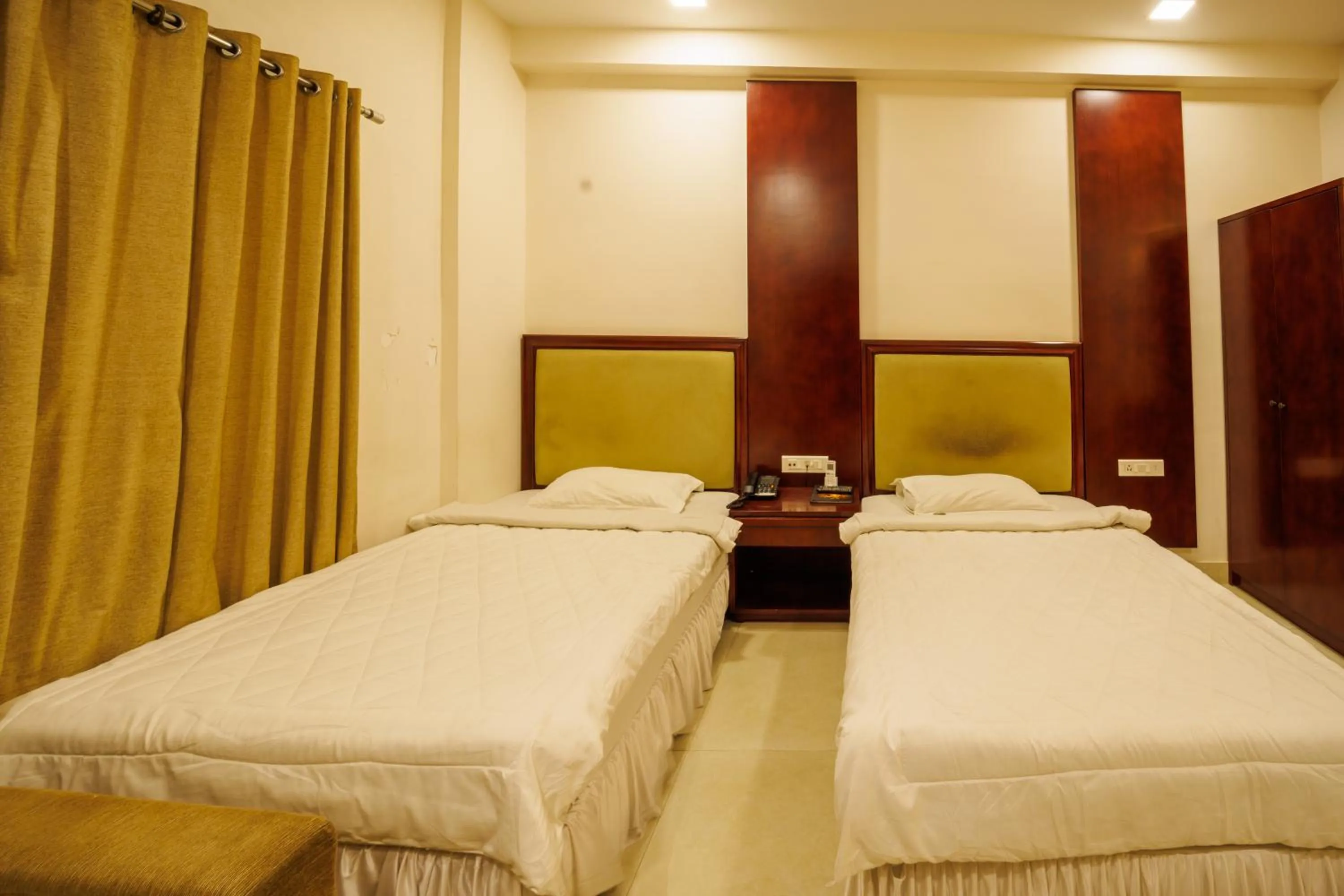 Bedroom, Bed in Hotel Celebration