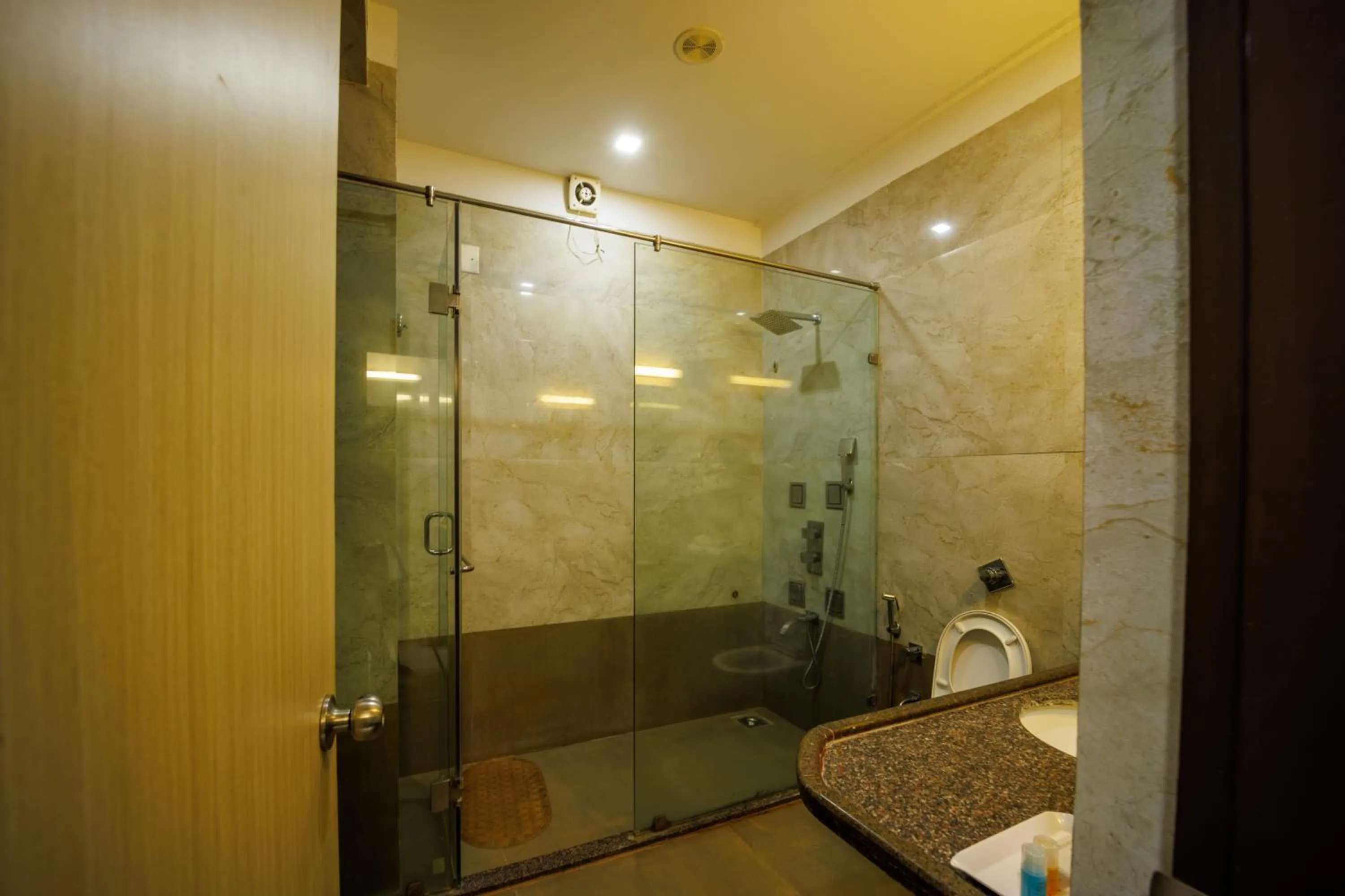 Shower in Hotel Celebration