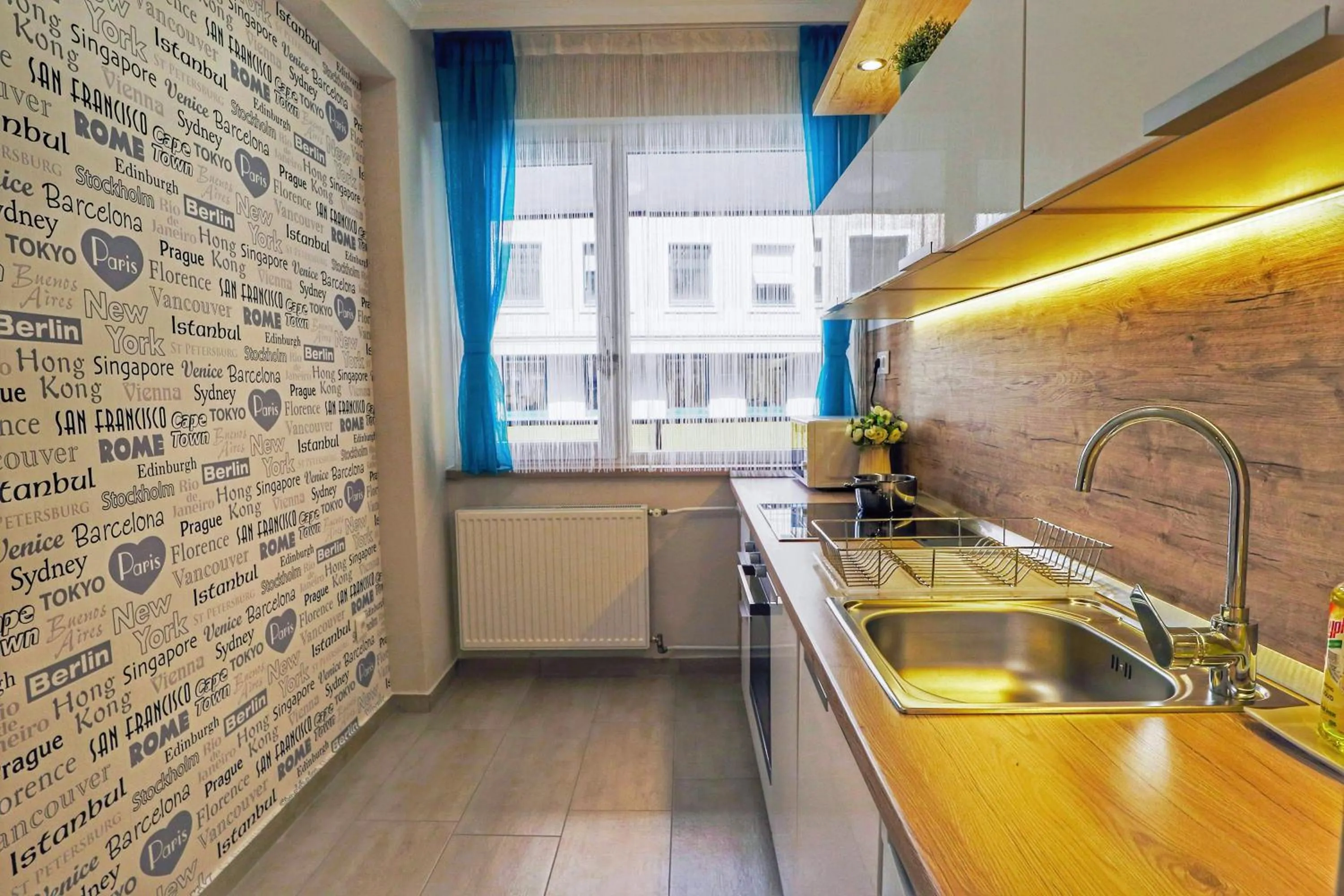 Asbóth Taylor Apartment