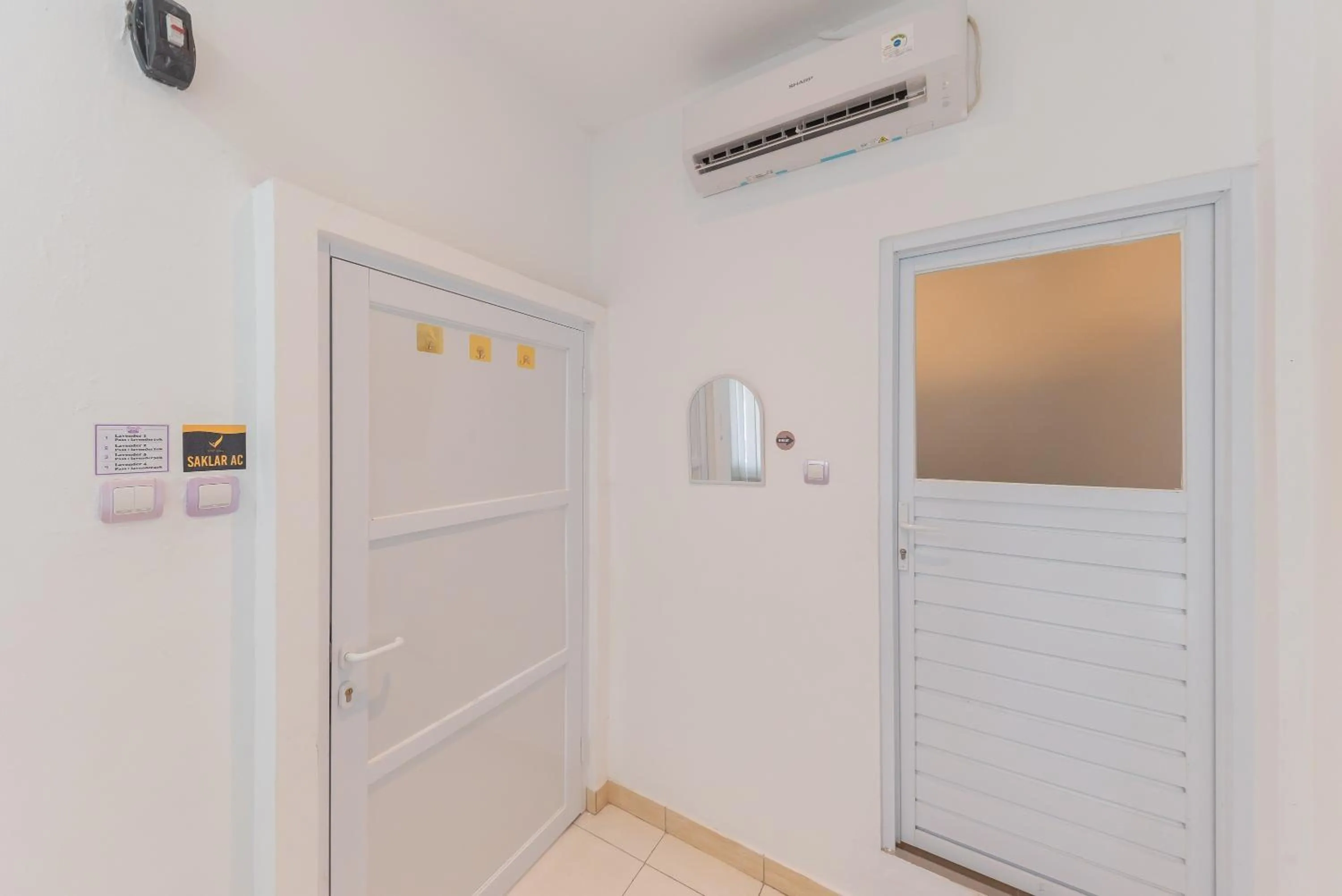 air conditioner in RedDoorz at Jalan Pangkal Perjuangan Karawang