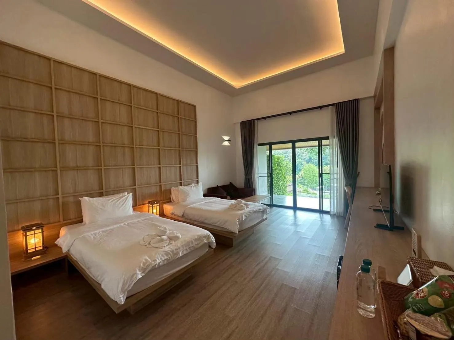 Property building, Bed in PASSA ผัสสะ Tea Plantation @Mae On