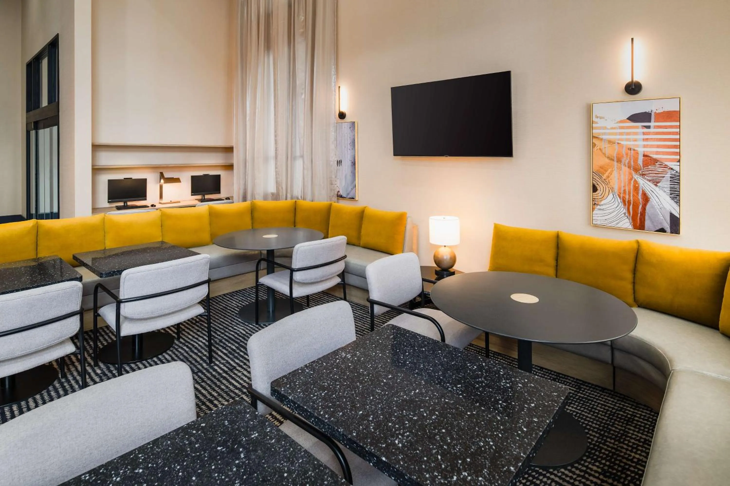 Lobby or reception in Hyatt Place Nashville/Green Hills