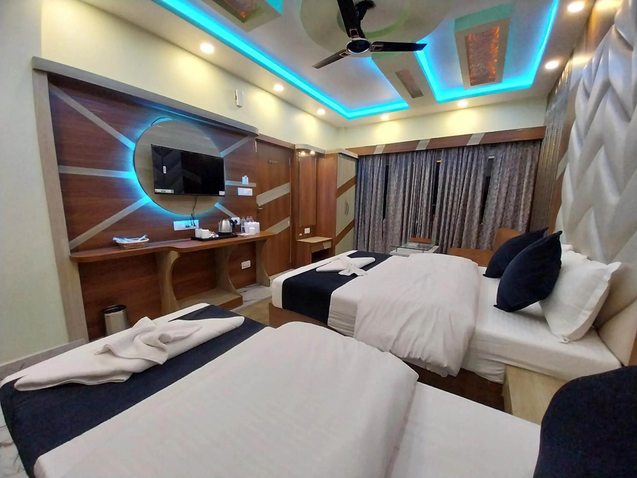 Photo of the whole room, Bed in THE PELICAN BEACH RESORT