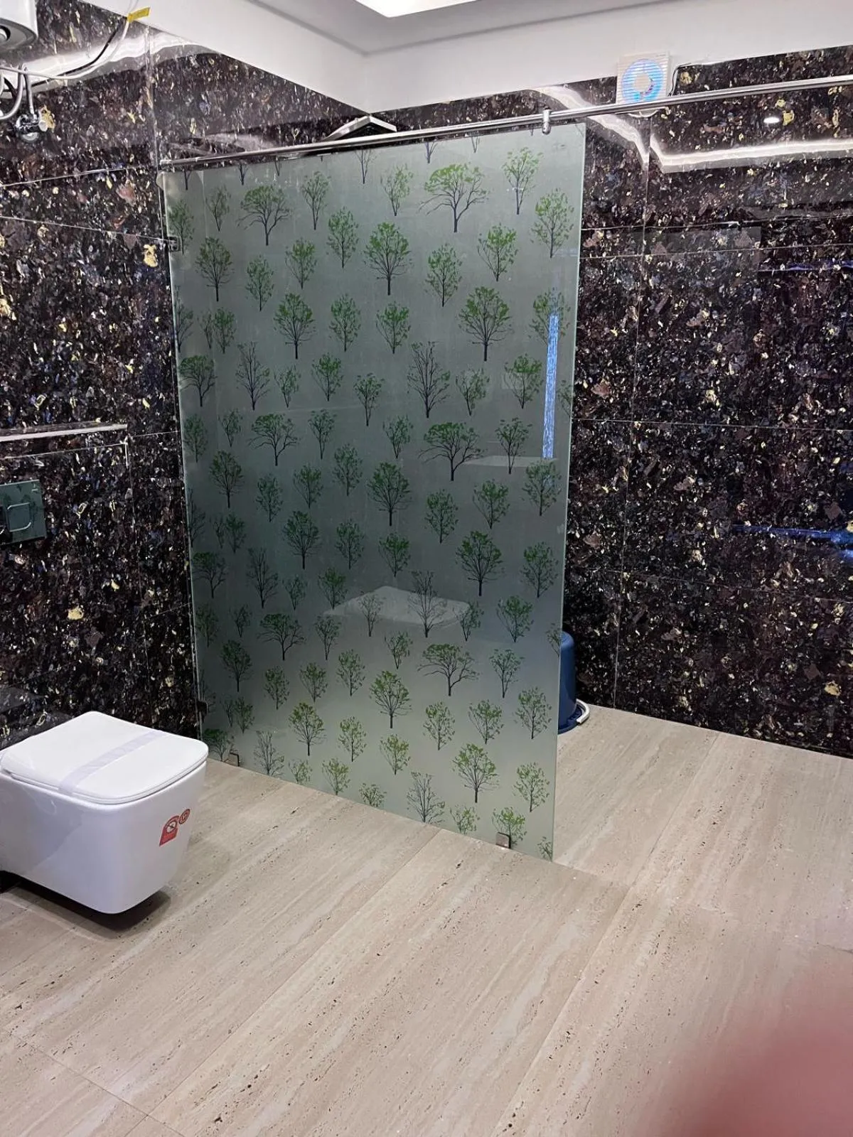 Bathroom in THE PELICAN BEACH RESORT