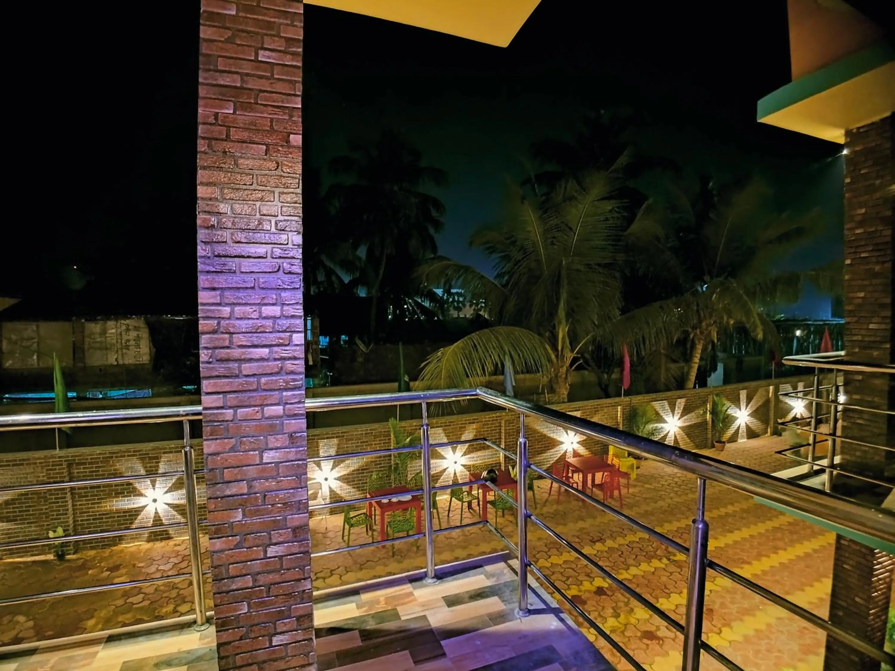 Night in THE PELICAN BEACH RESORT