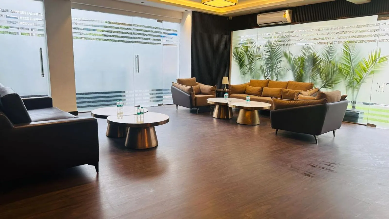 Lobby or reception in The Hoften Elite 32 Avenue, Sector 15, Gurugram