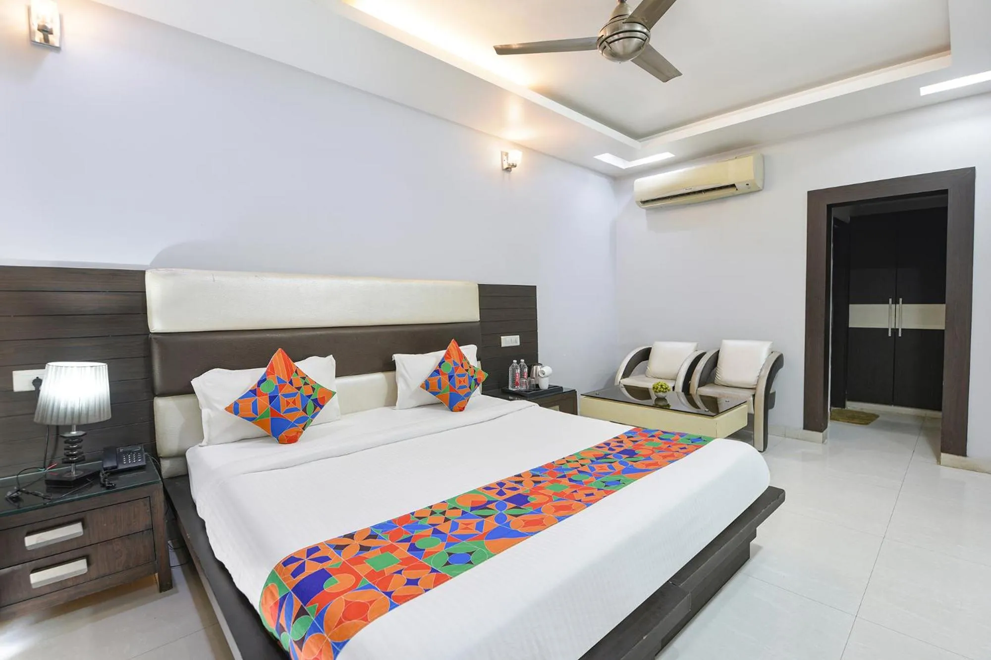 Deluxe Room - single occupancy in FabHotel AVF Suites-500 Meters From UNITECH CYBER PARK