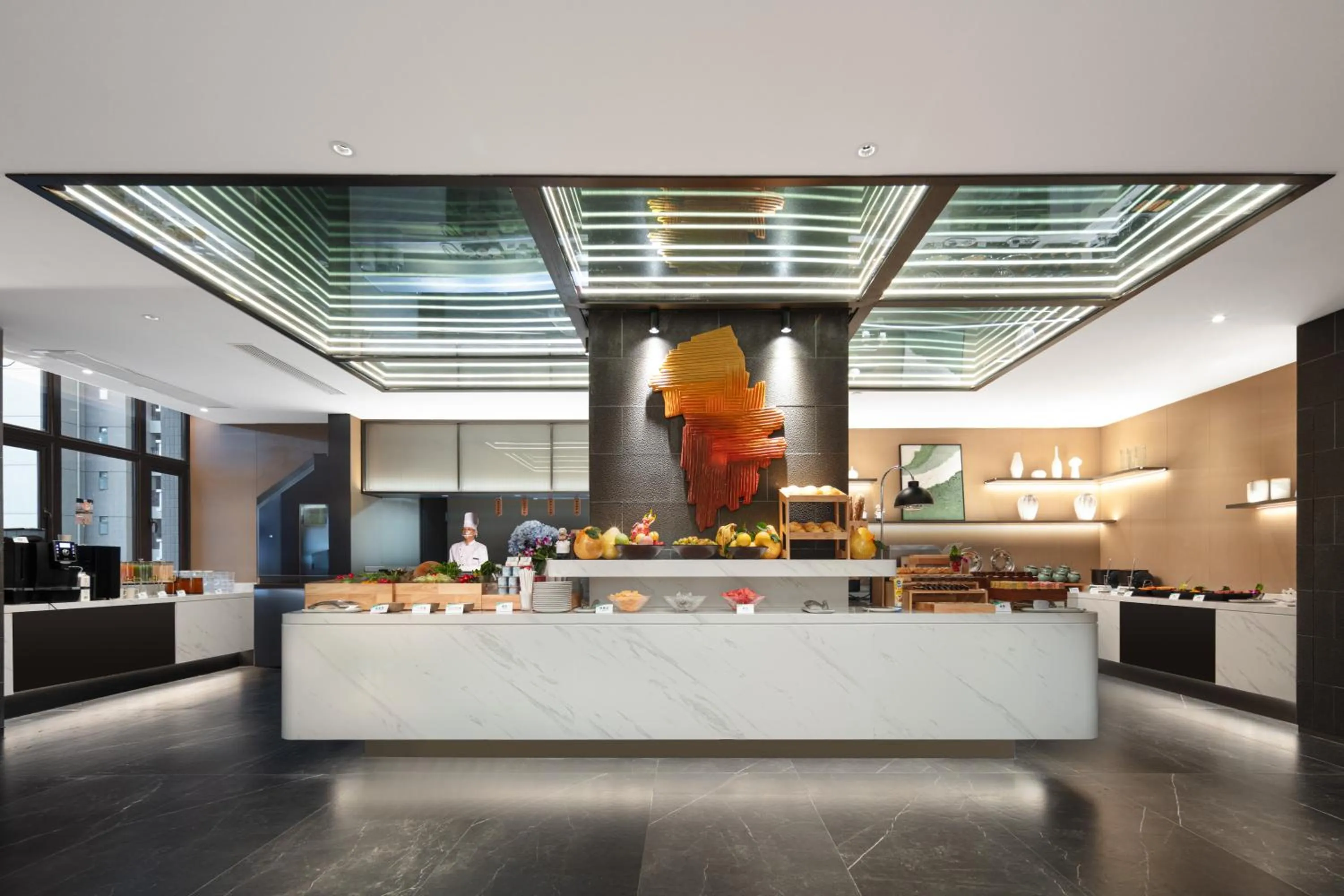 Restaurant/places to eat in Atour Hotel Meizhou West Station R&F Center