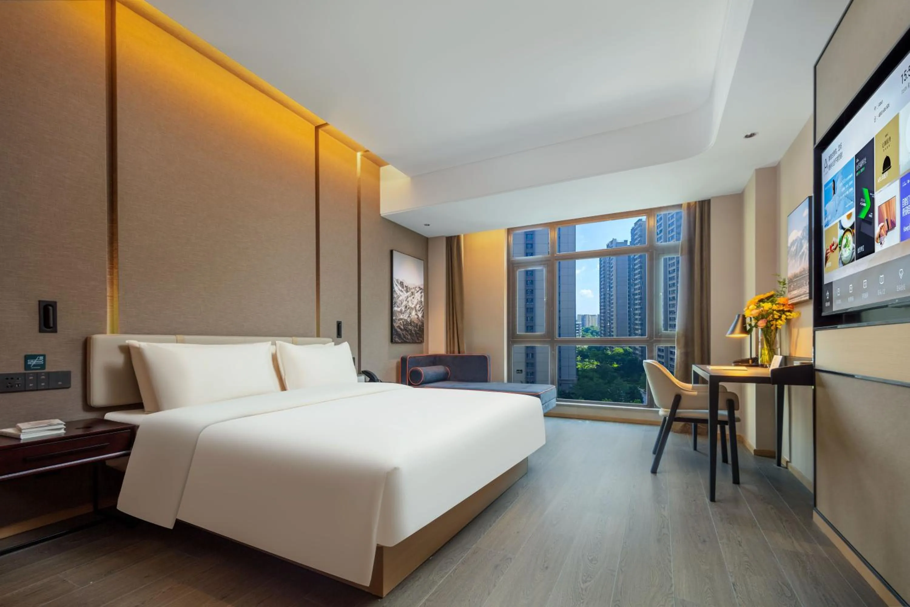 Photo of the whole room, Bed in Atour Hotel Meizhou West Station R&F Center
