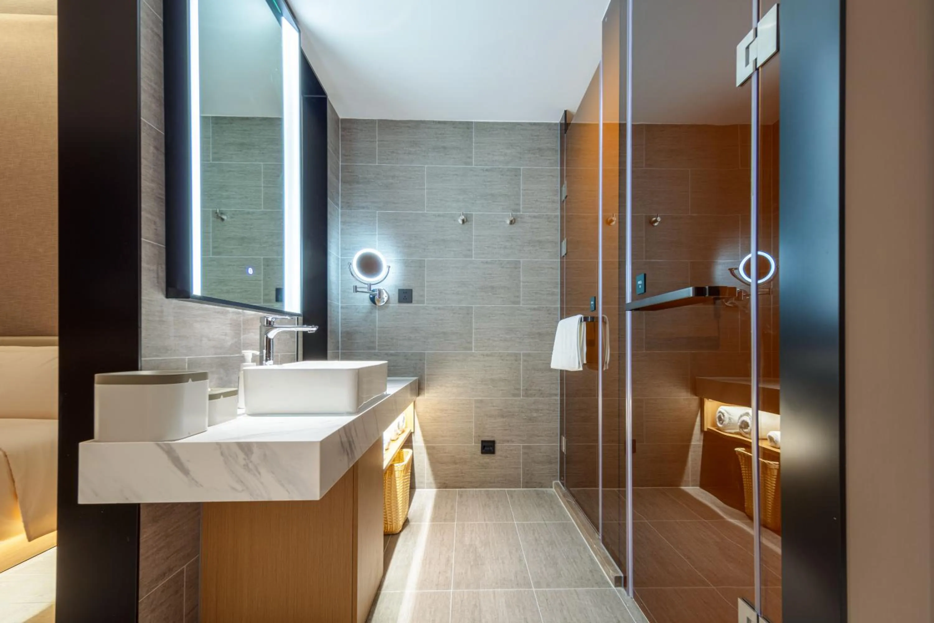 Shower in Atour Hotel Meizhou West Station R&F Center