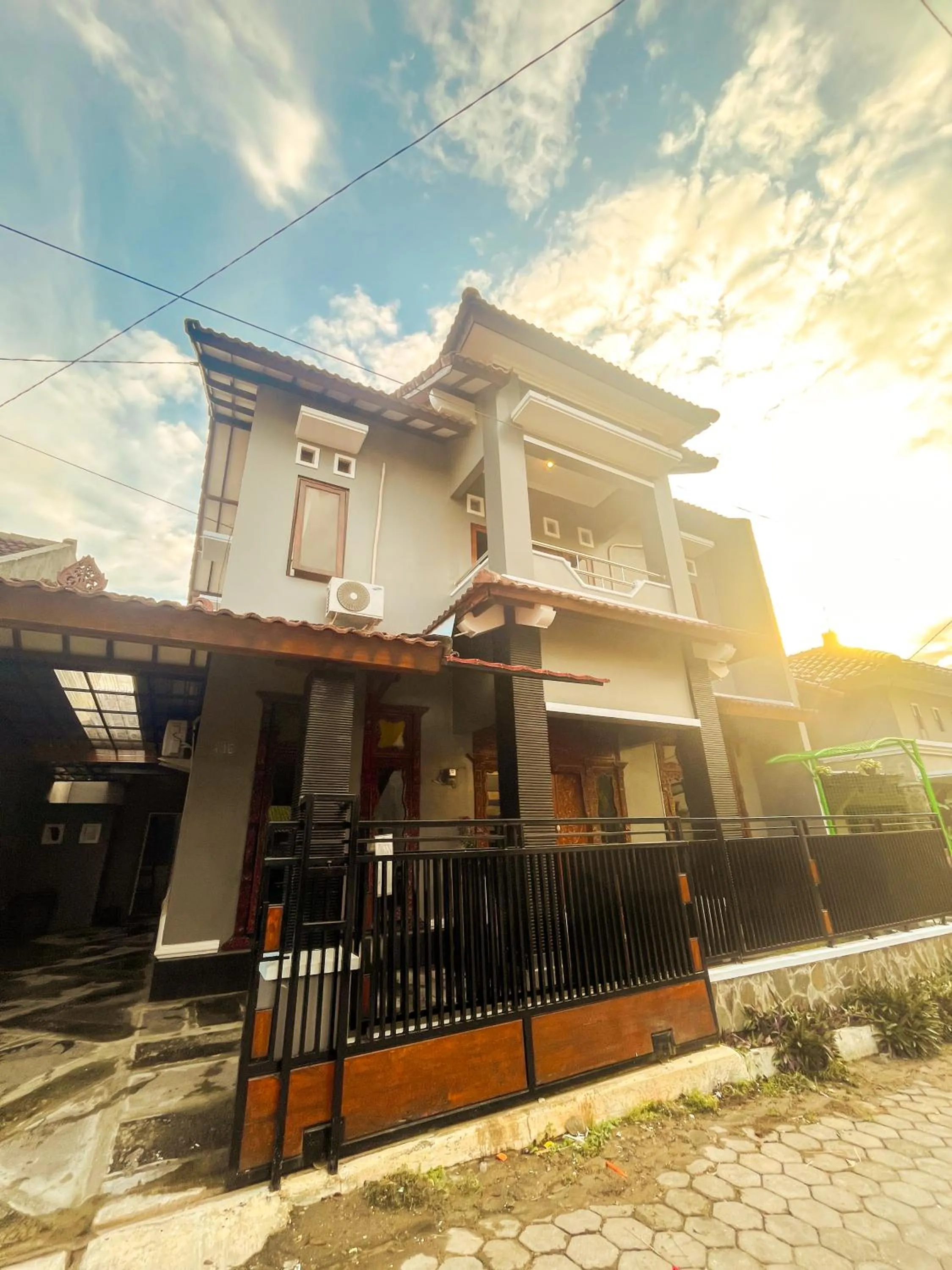 Property building in Homestay Kamar Tamu Gedongkiwo