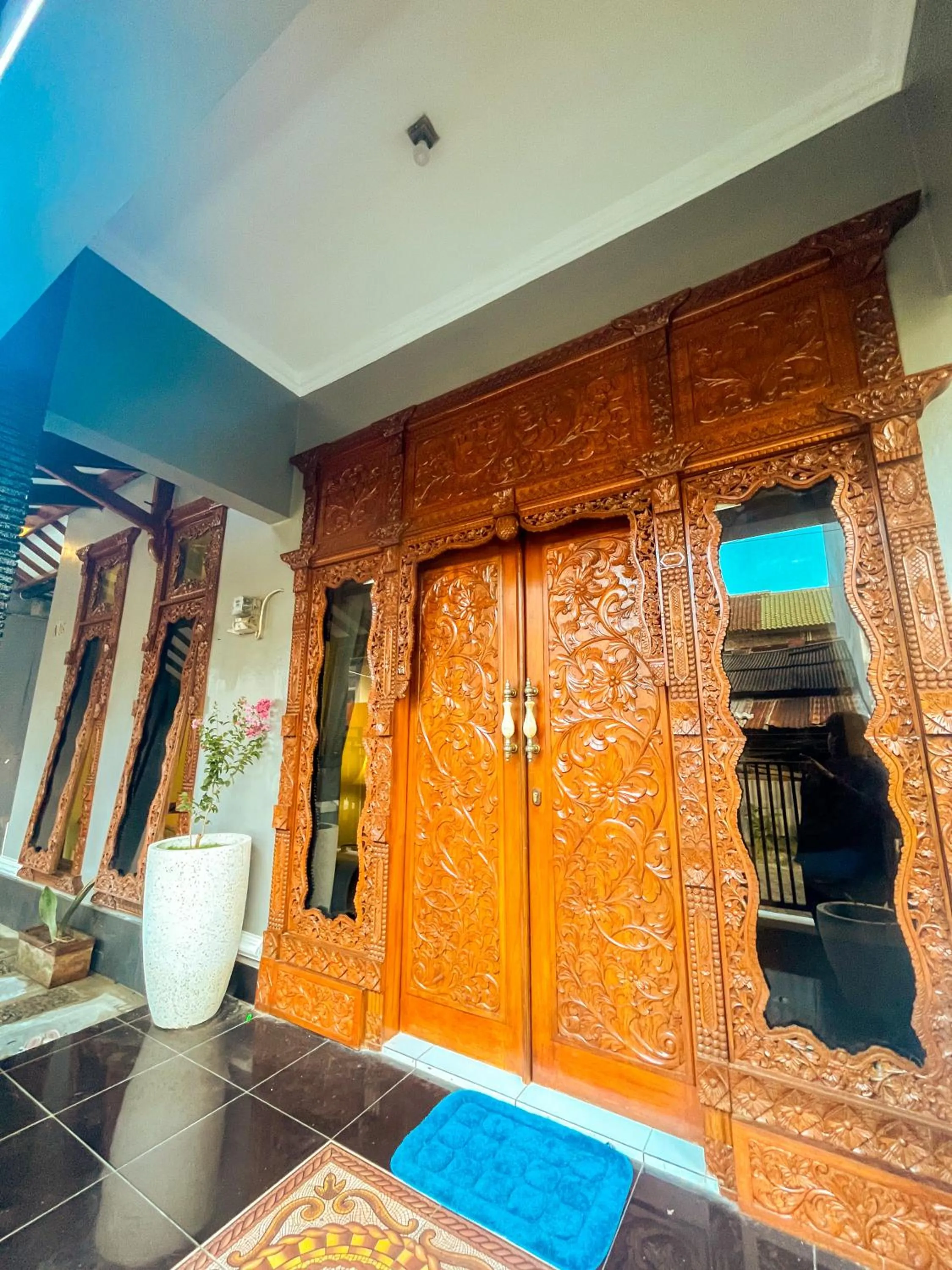 Facade/entrance in Homestay Kamar Tamu Gedongkiwo