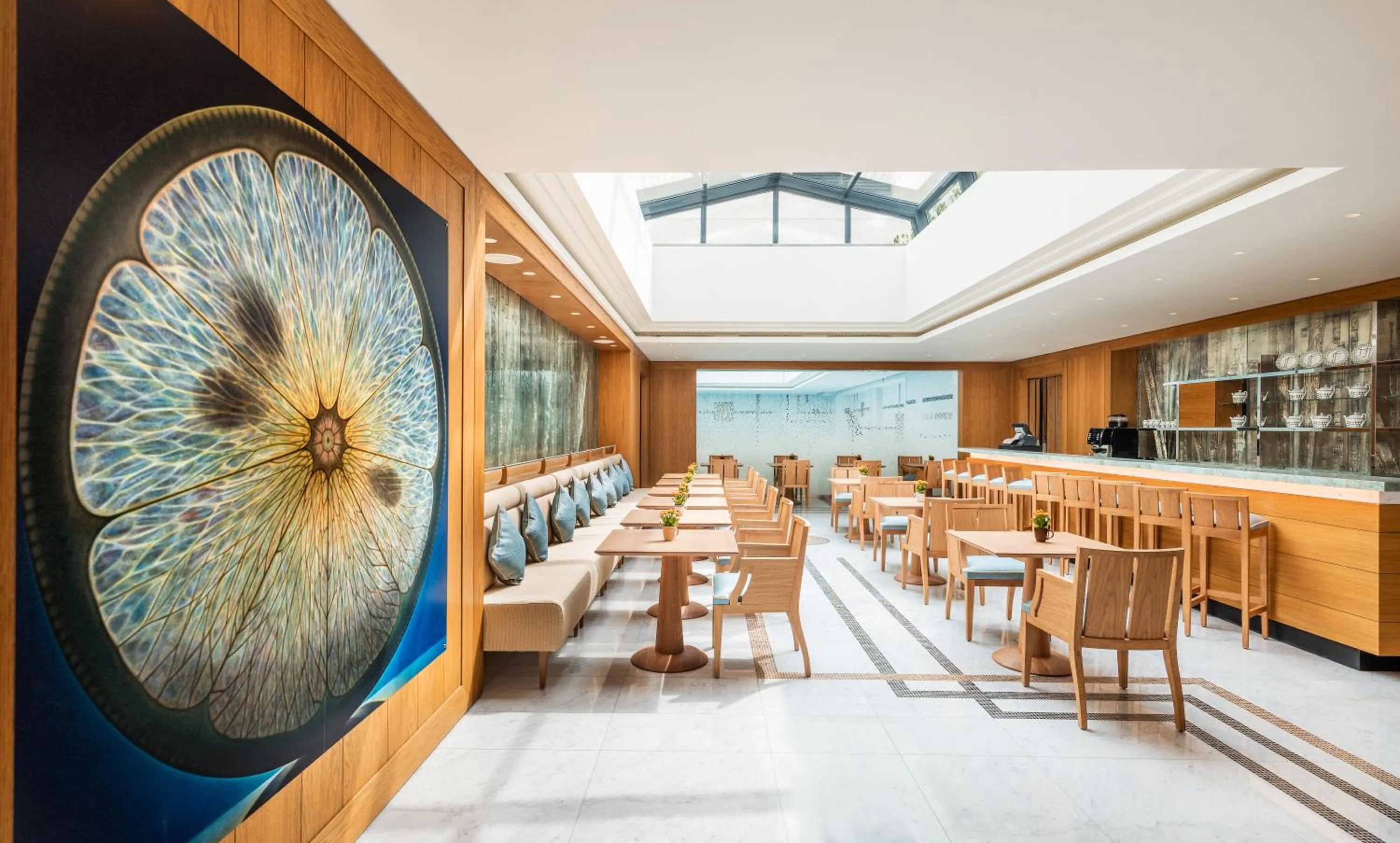 Restaurant/places to eat in Dinamo Hotel Baku