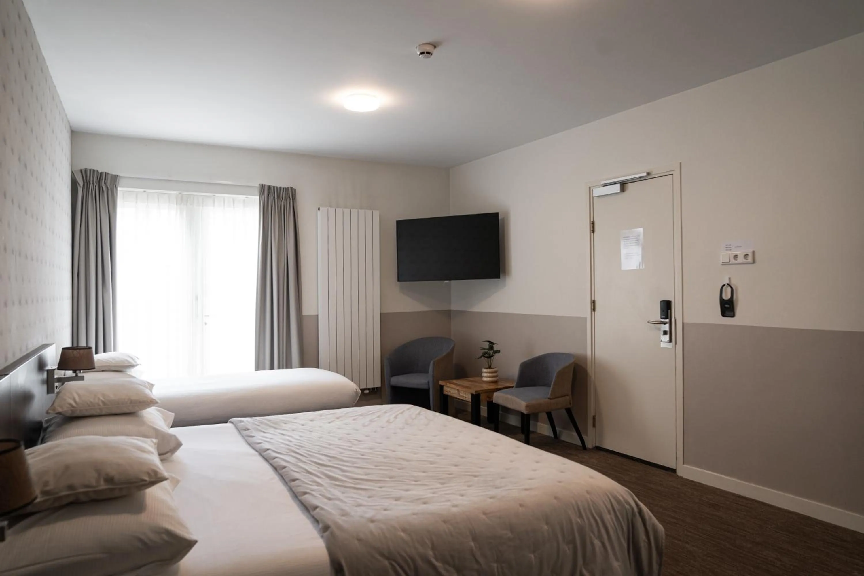TV and multimedia, Bed in Het Hart van Weesp