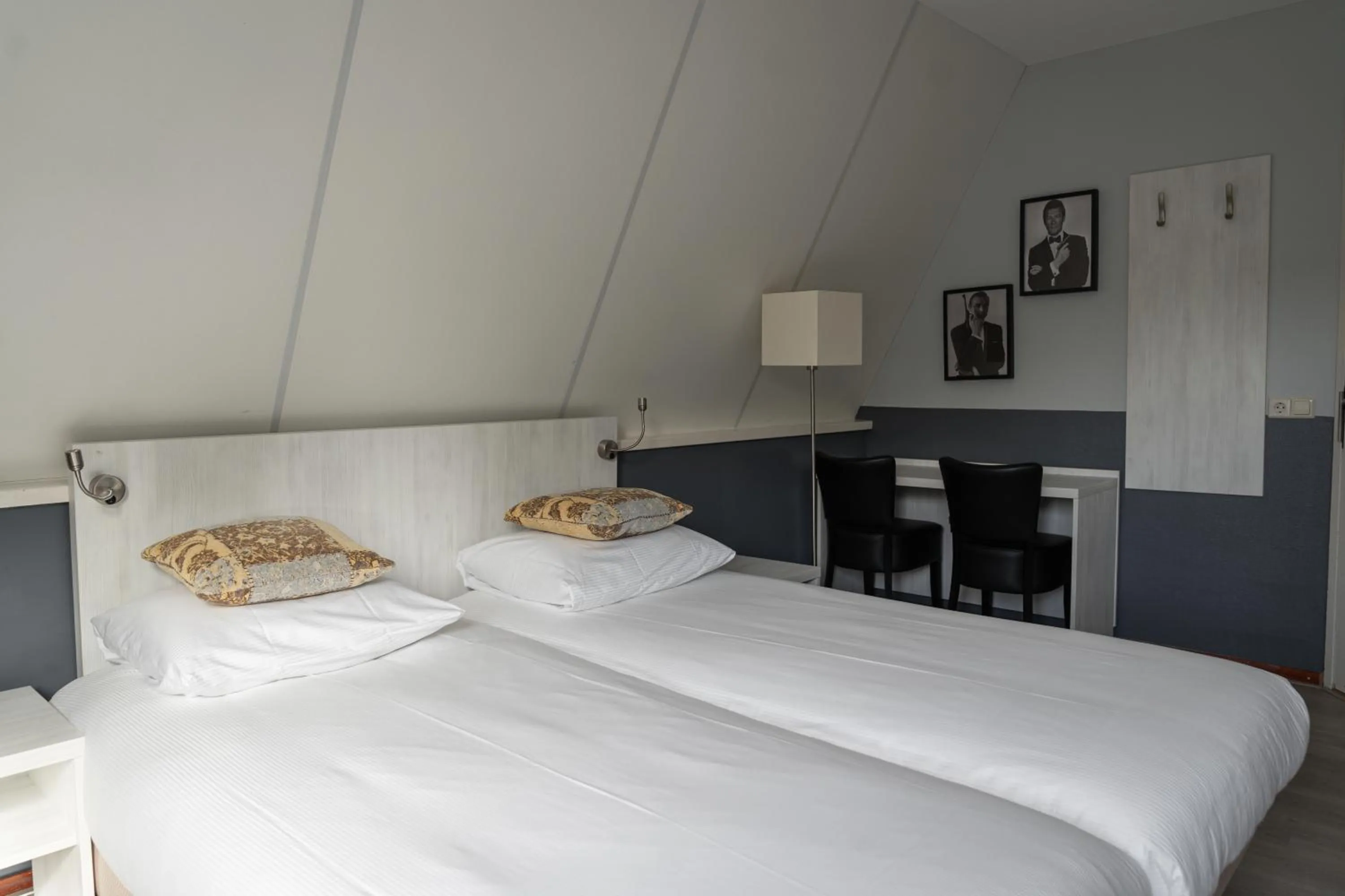Bed in Het Hart van Weesp