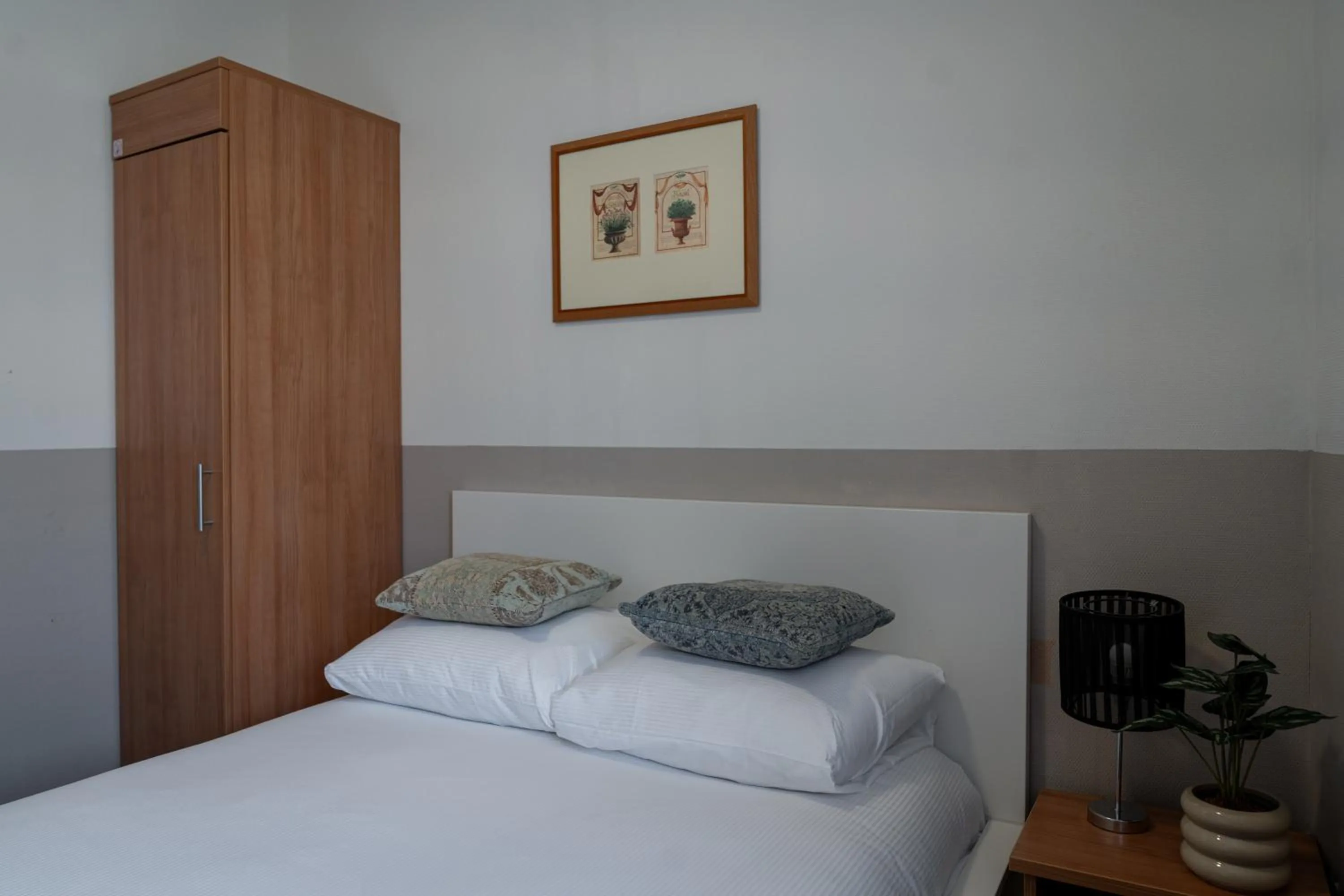 Bedroom, Bed in Het Hart van Weesp