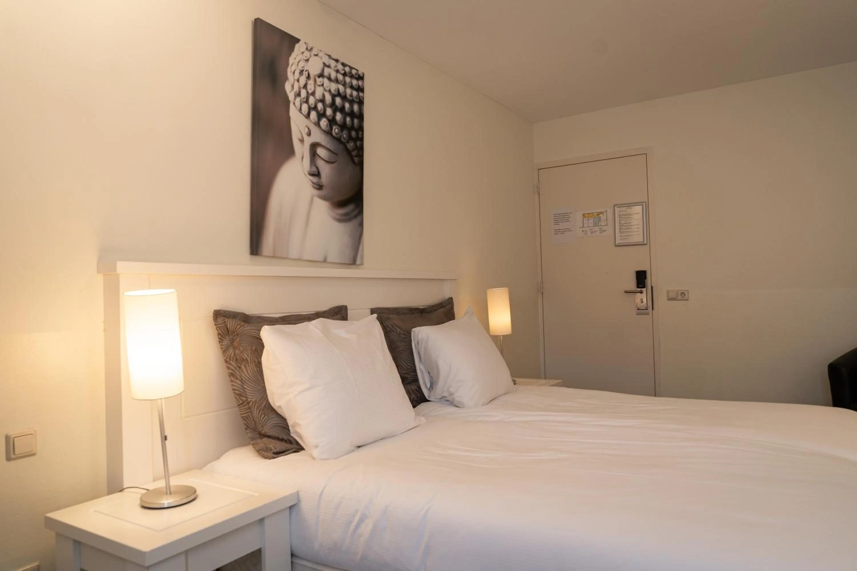 Bed in Het Hart van Weesp