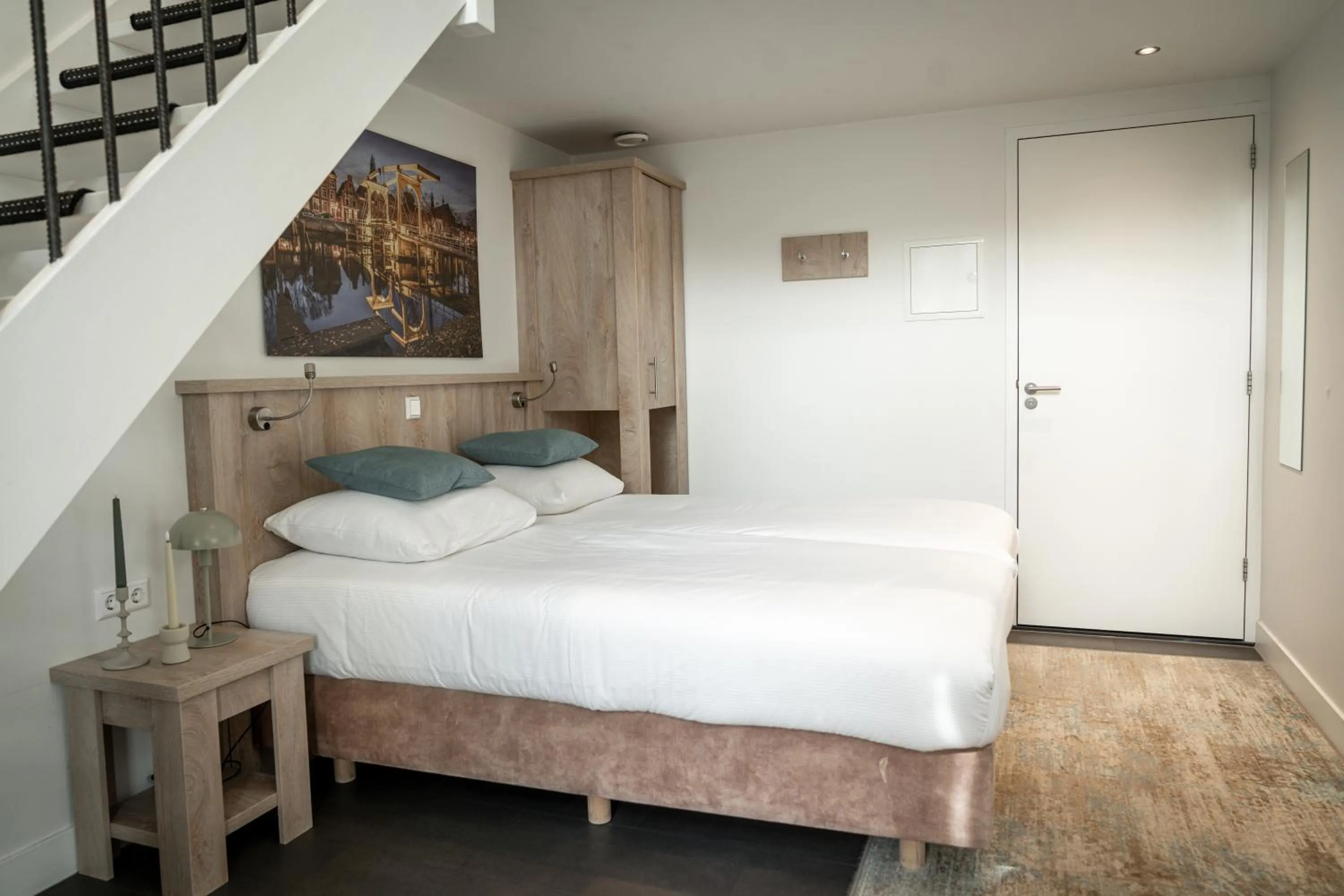 Bed in Het Hart van Weesp
