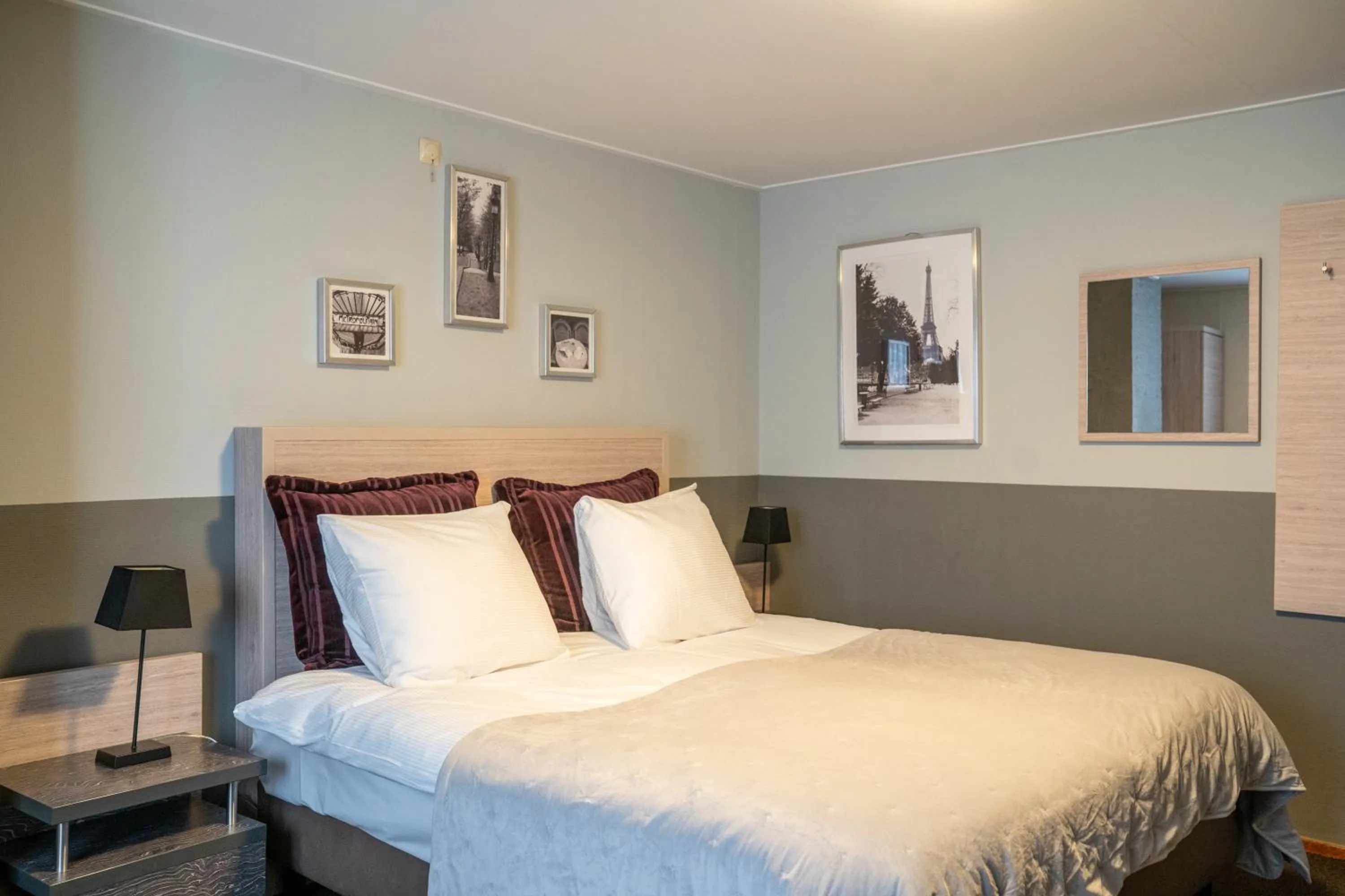 Bed in Het Hart van Weesp