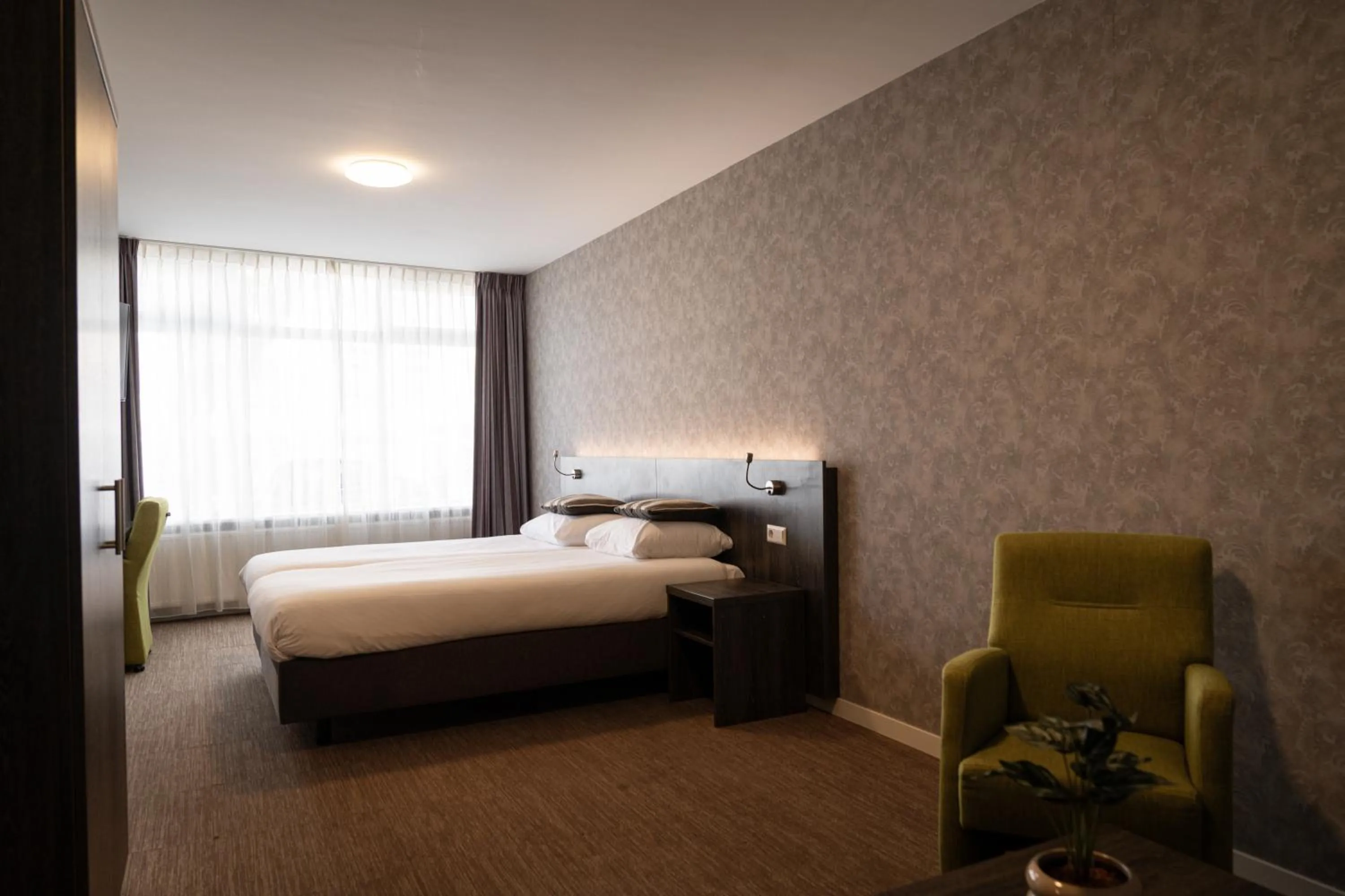 Bed in Het Hart van Weesp