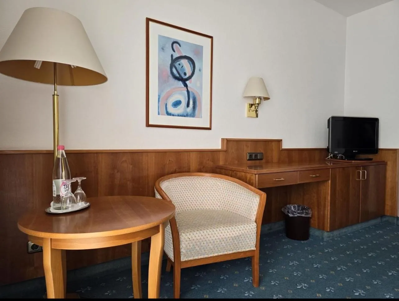 Pension De Lux Augsburg