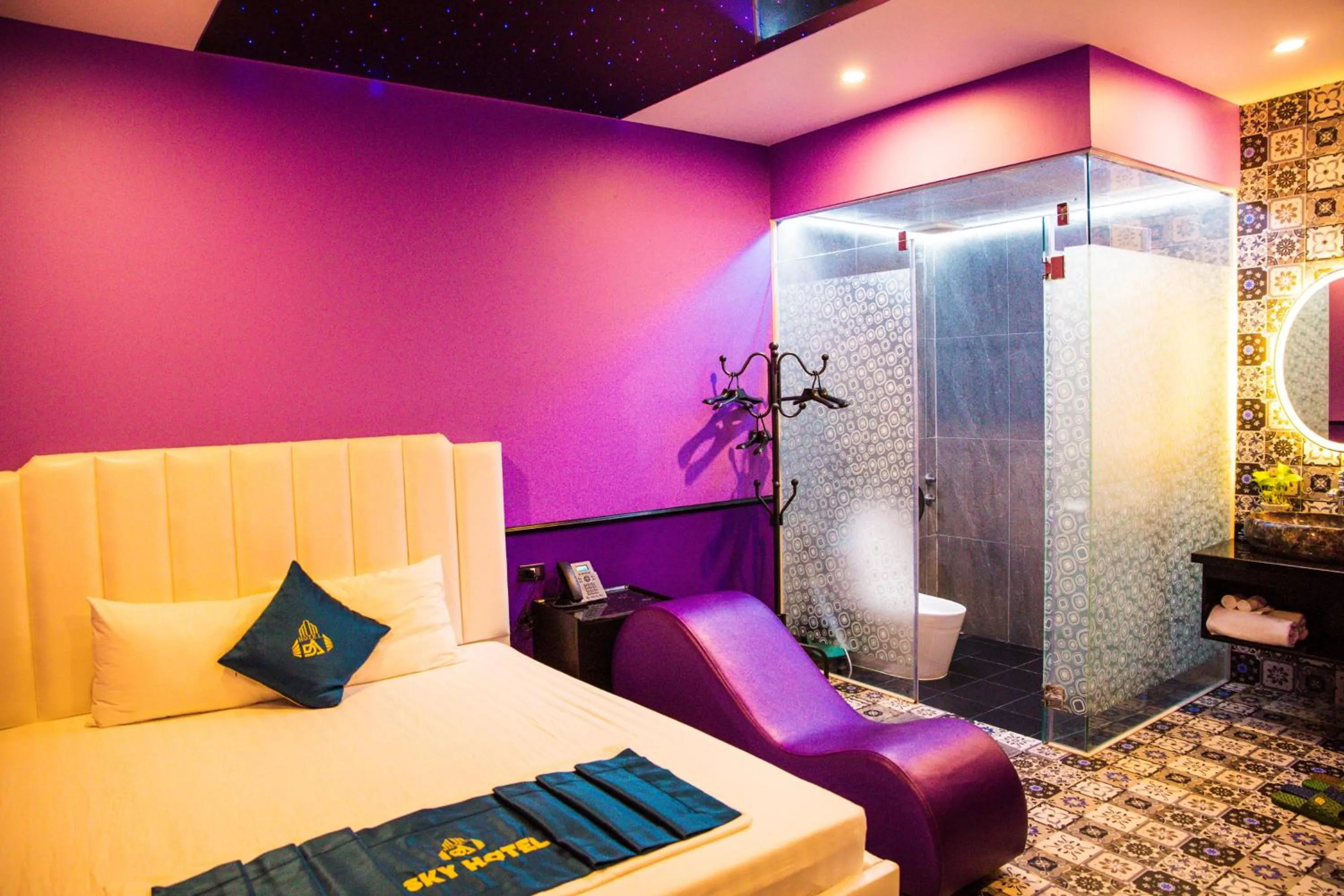 Bedroom, Bed in Sky Hotel Bắc Giang