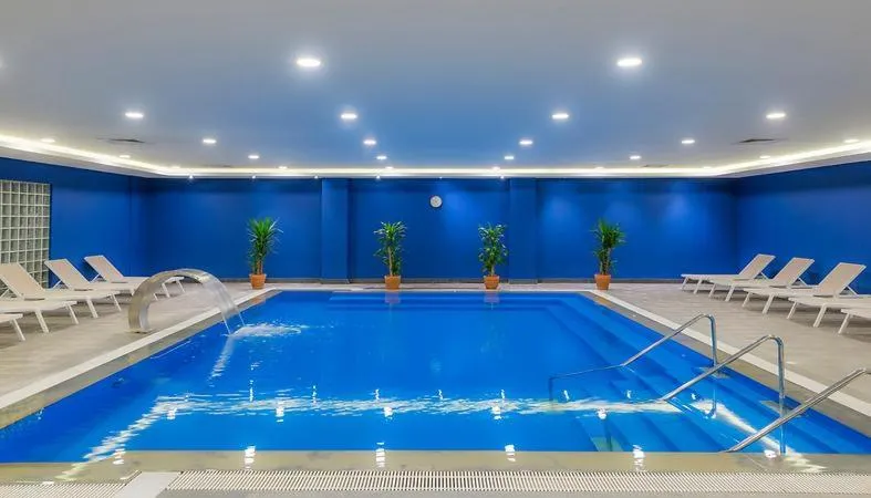 Swimming pool in JURA HOTELS ALTINOLUK THERMAL
