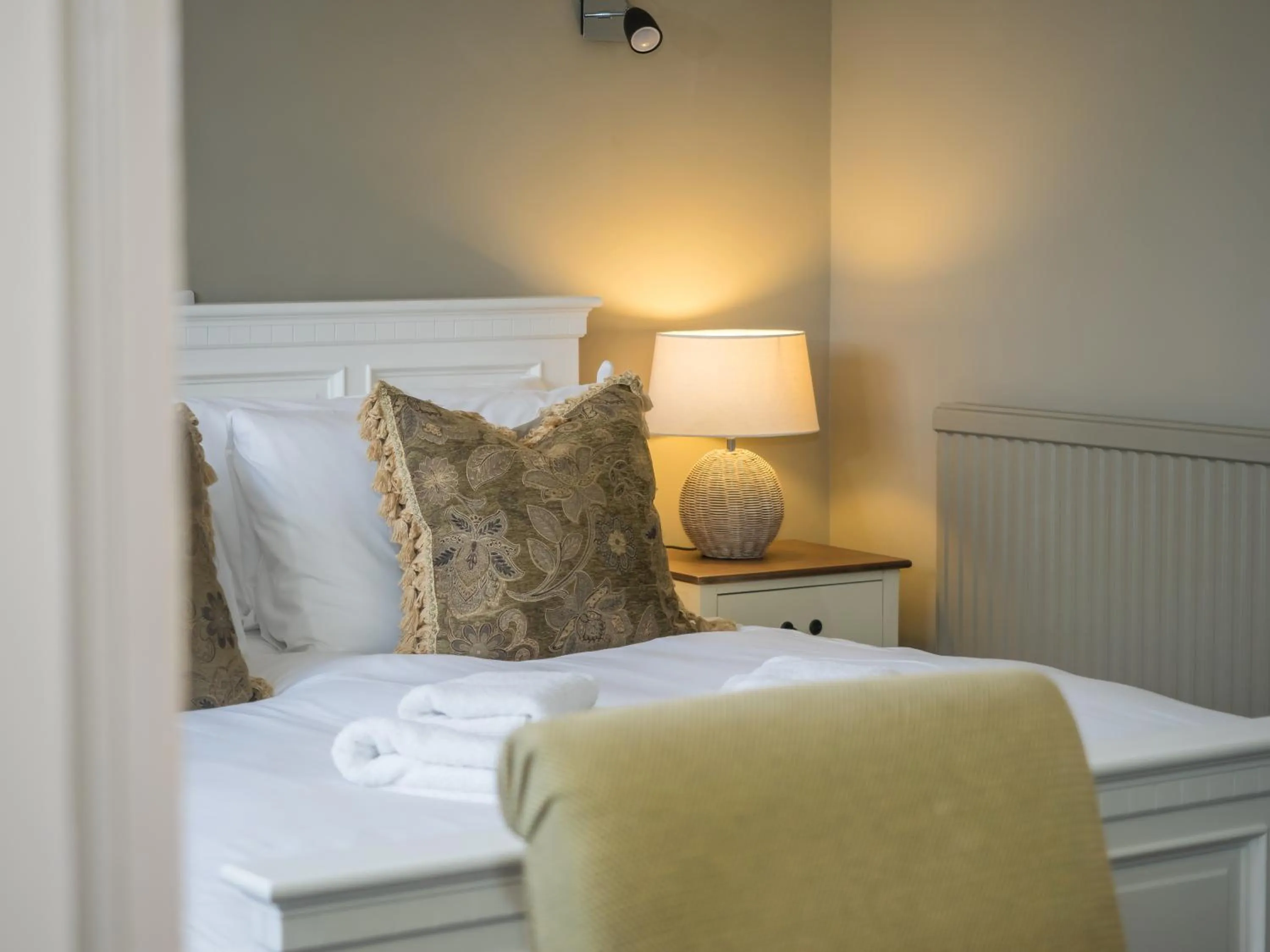 Bed in Hotel Wroxham