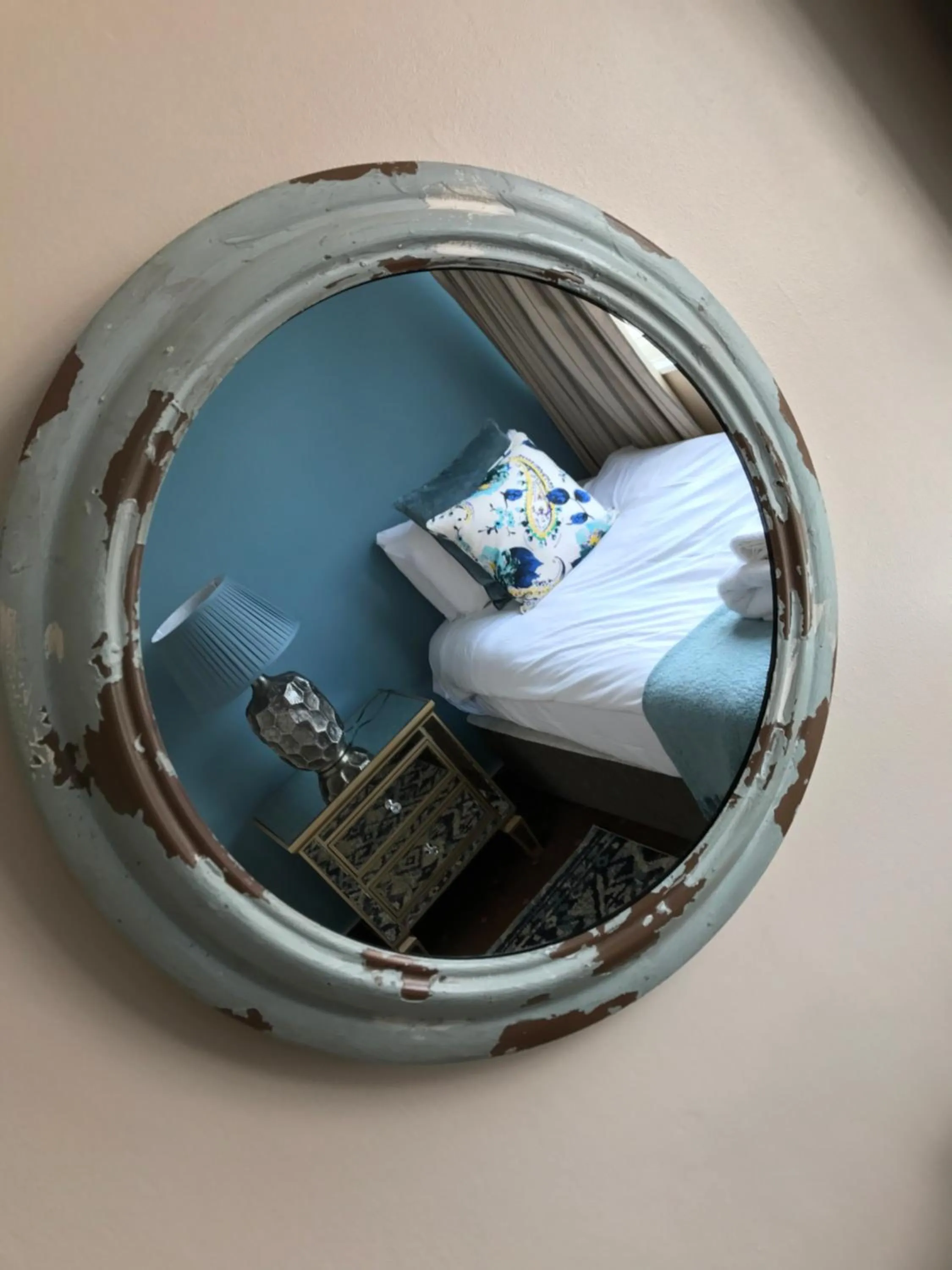 Bed in Hotel Wroxham