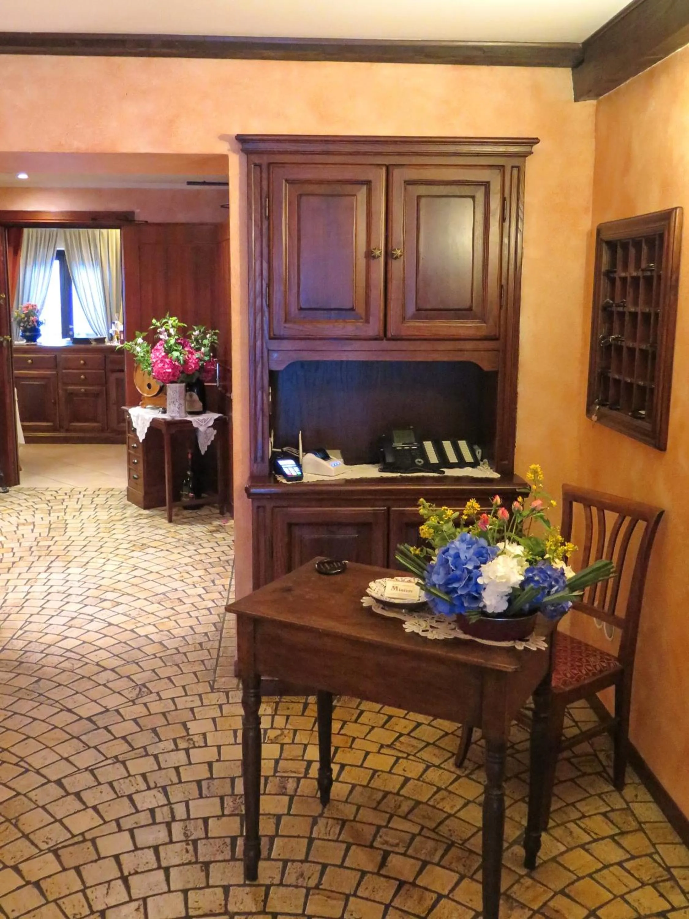 Lobby or reception in Albergo Miniere