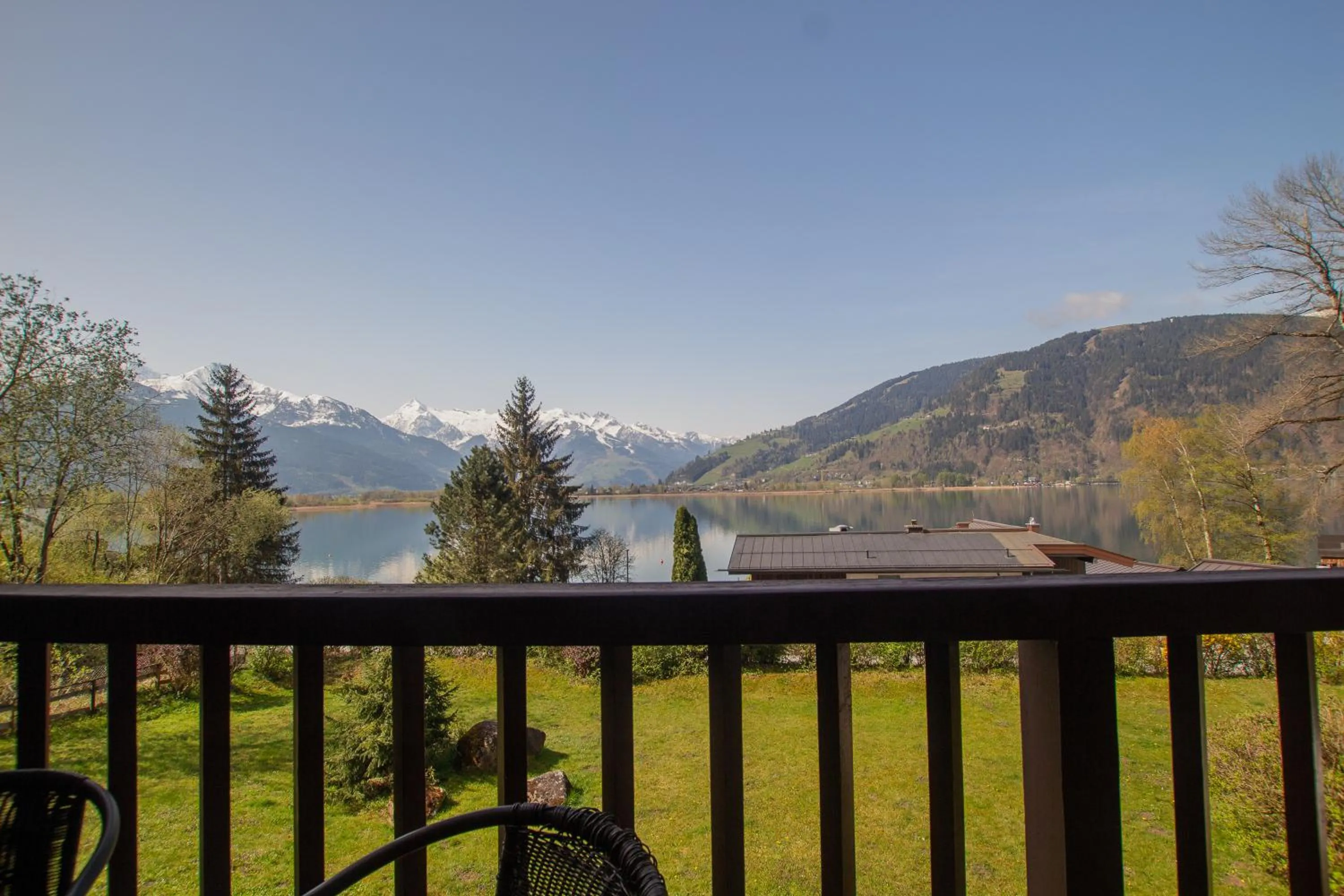 Lake view in Lake and Mountain View