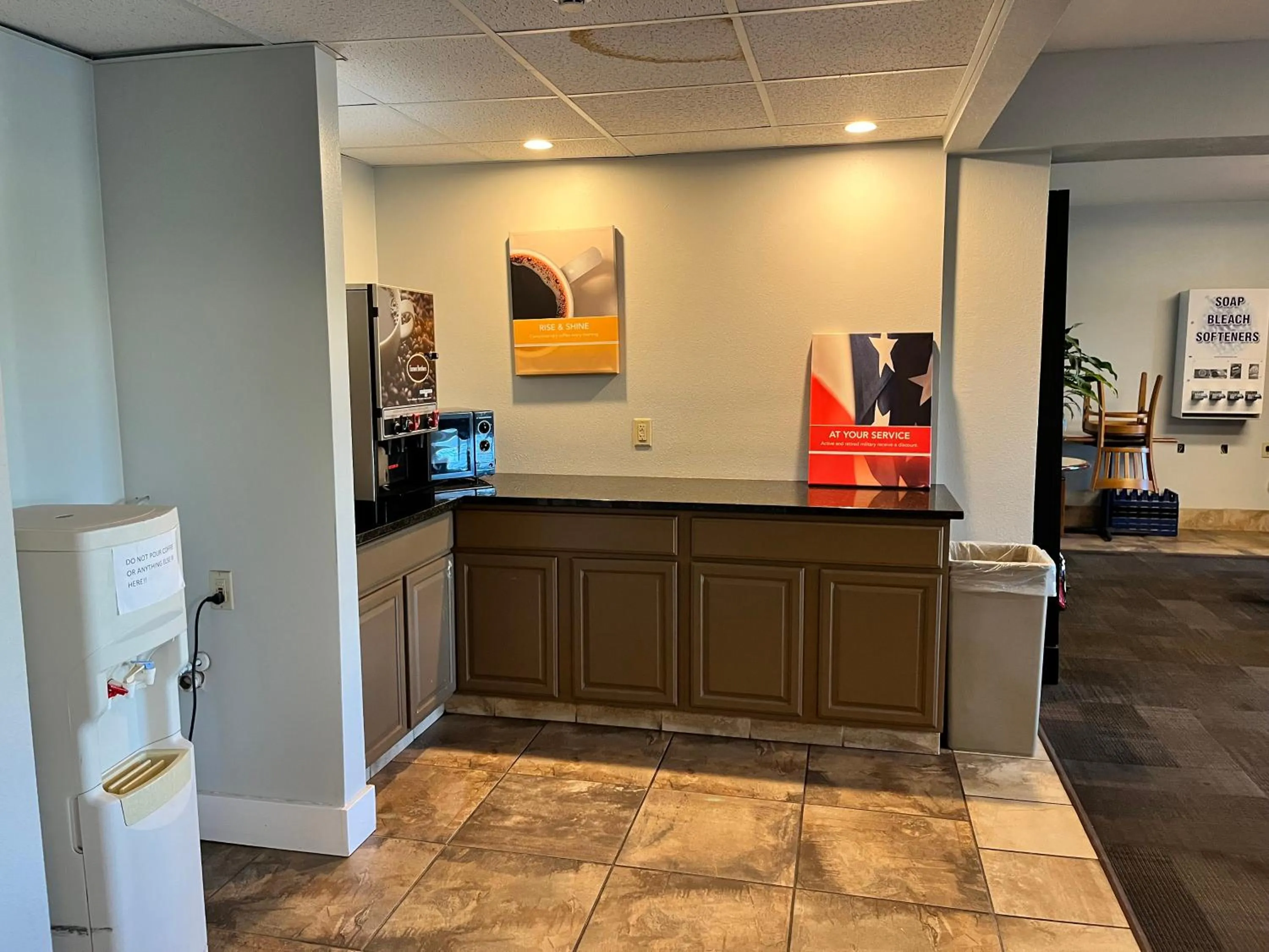 Studio 6 Suites Springfield, OH