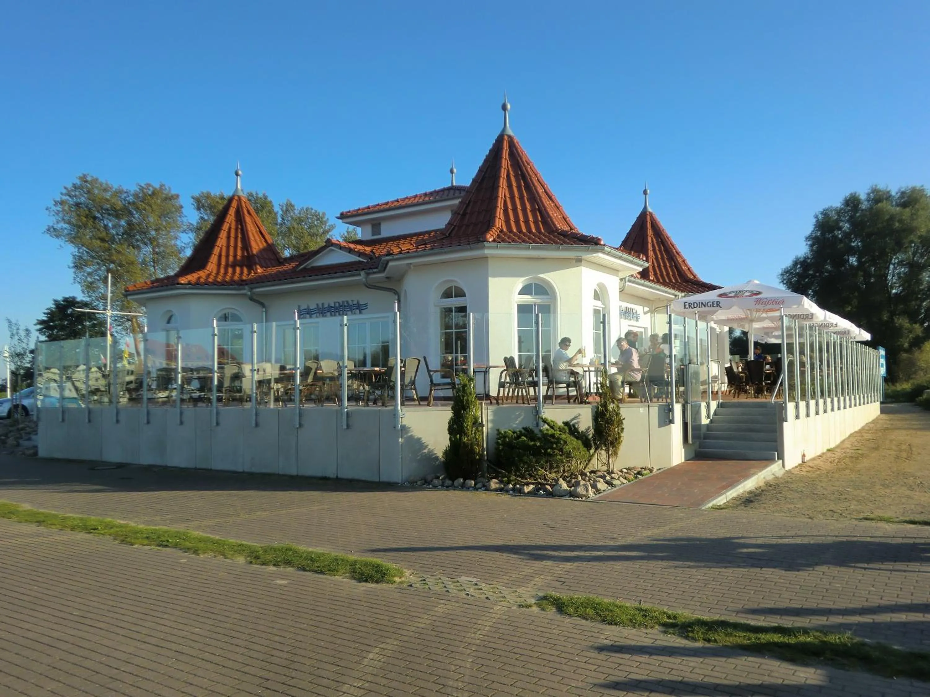 Restaurant/places to eat in Hafenkiek 55 exklusiv wohnen am Yachthafen