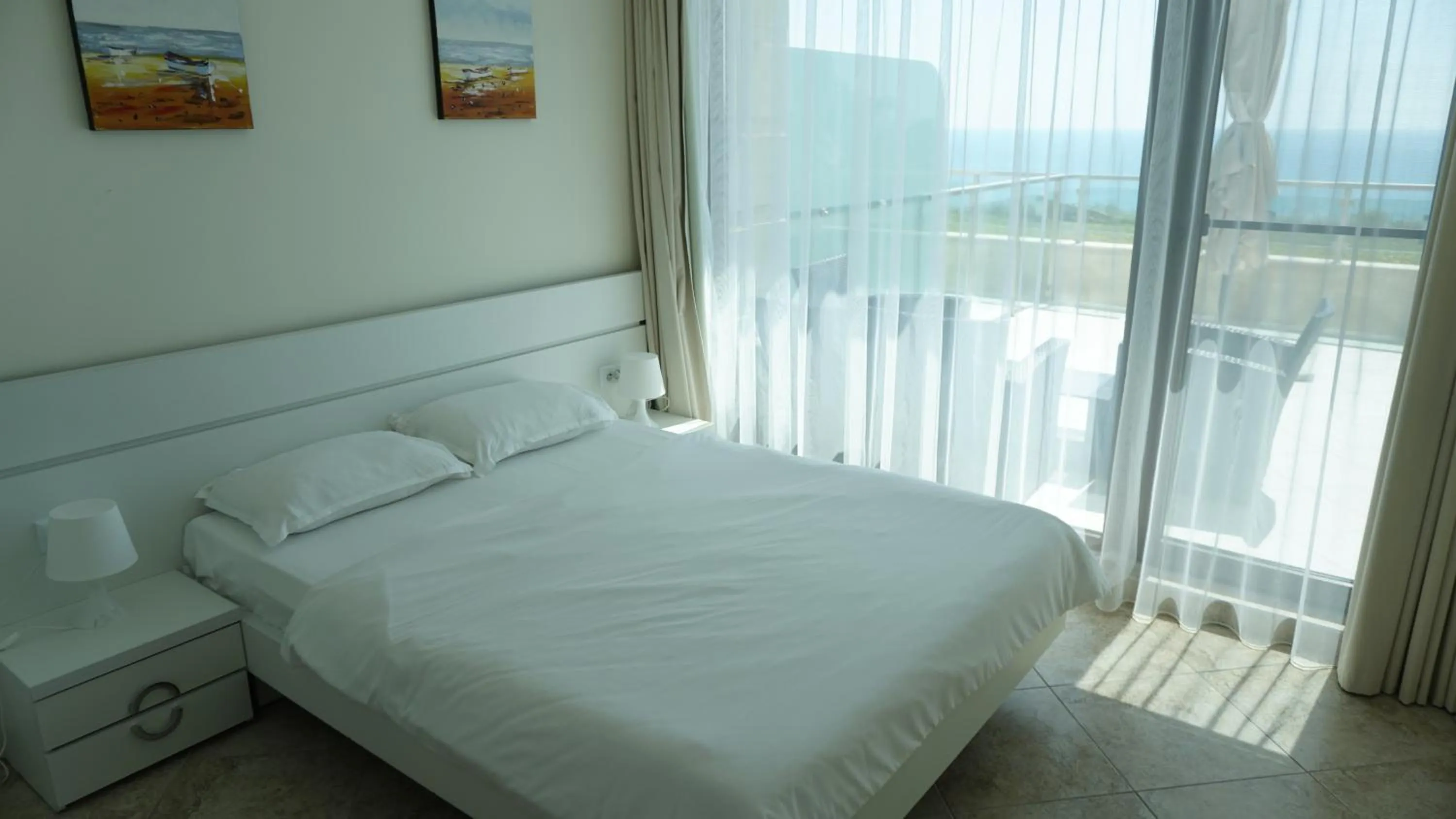 Balcony/Terrace, Bed in Calithea Complex