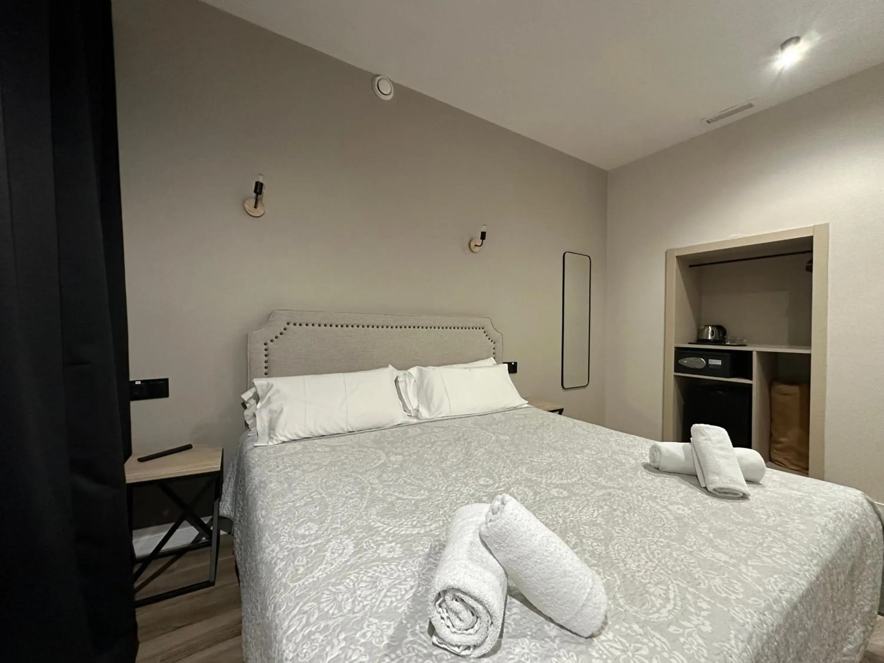 Standard Double Room in CC Opera Suites Standard Double Room in CC Opera Suites