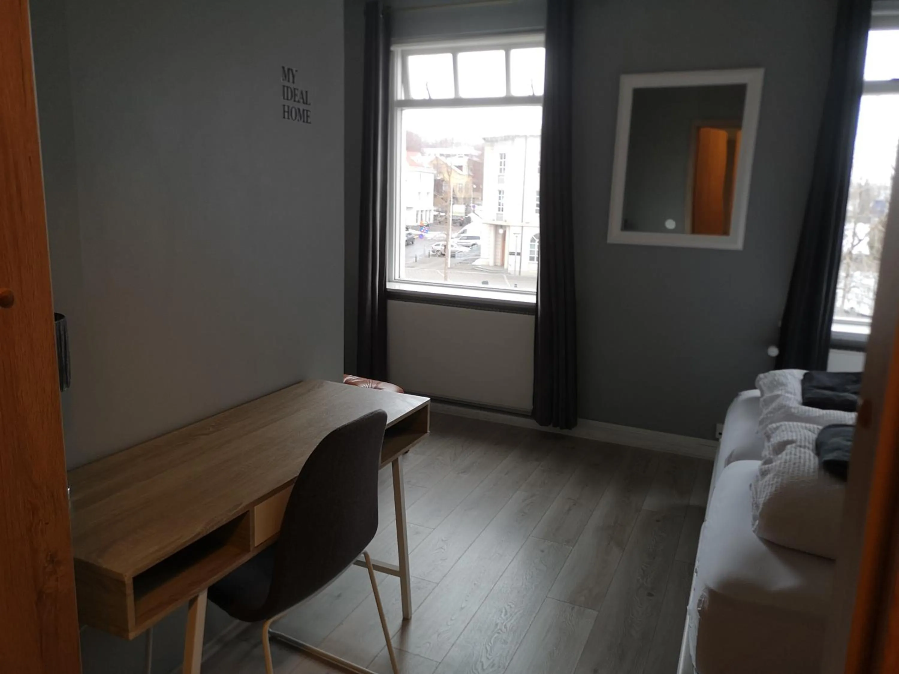 Bedroom in Acco Town Square Apartments