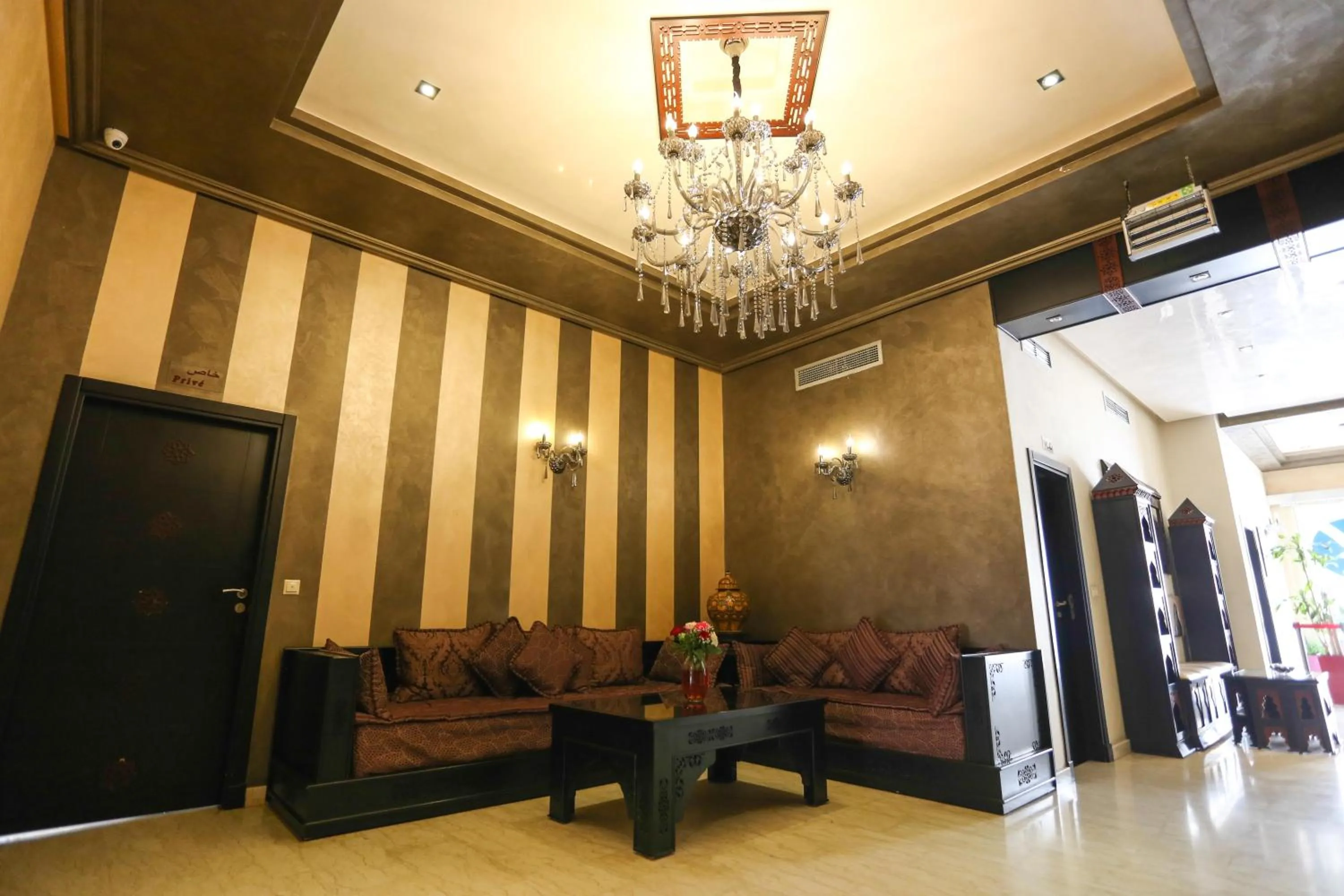 Living room in Hôtel Suite Martil