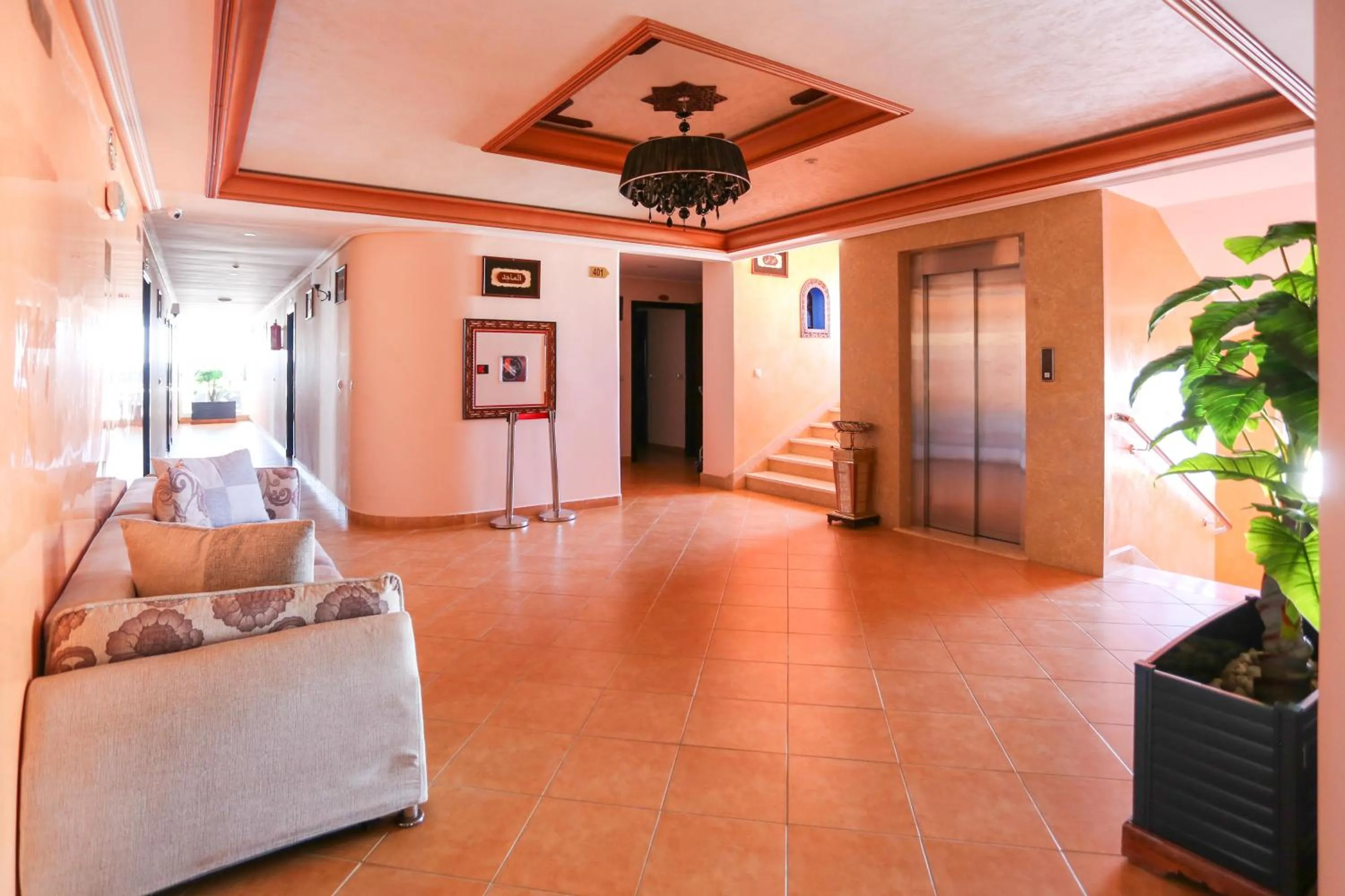 Lobby or reception in Hôtel Suite Martil