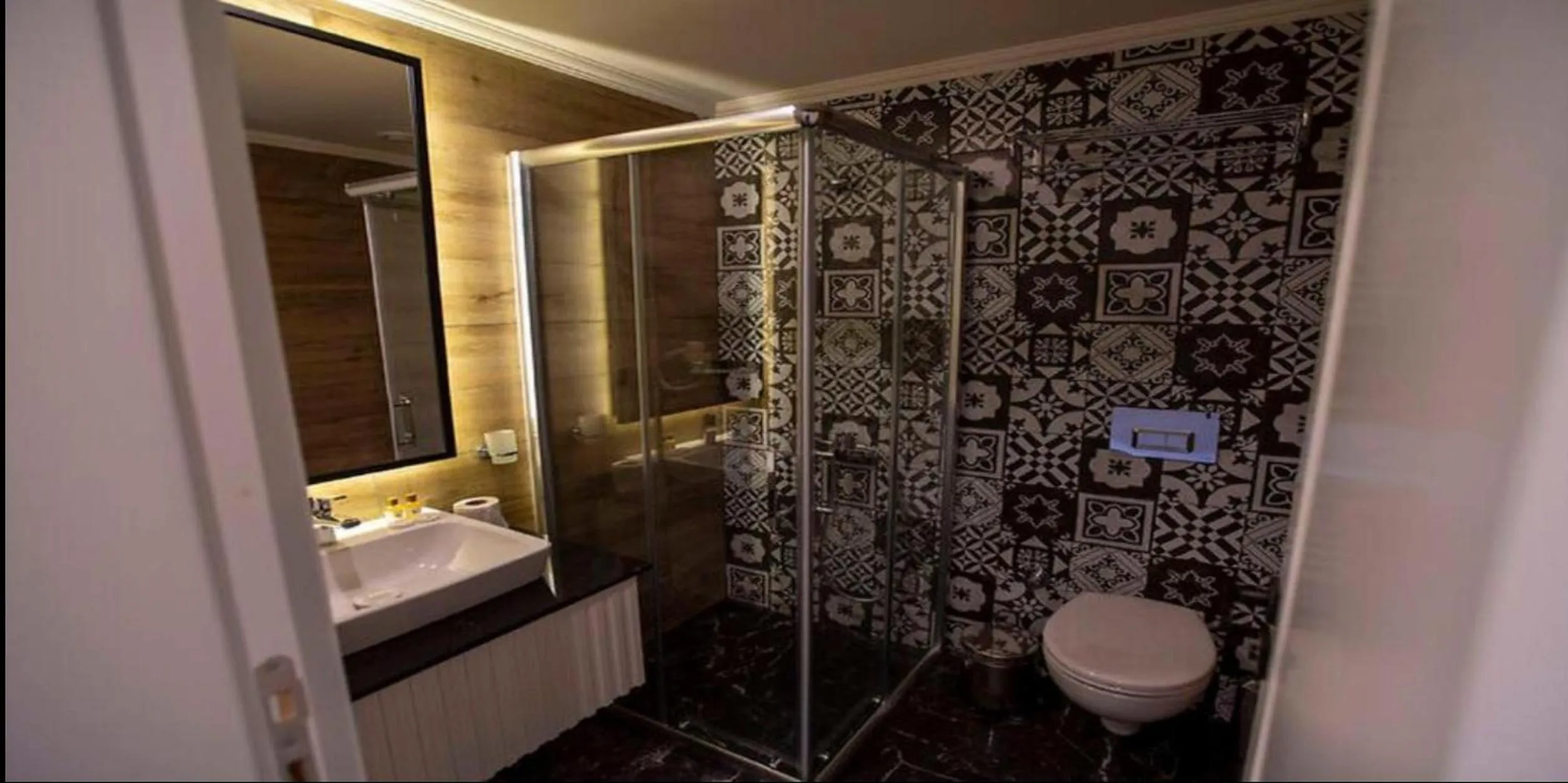 Shower in MIR'AMOR GARDEN Resort Hotel-ALL INCLUSIVE