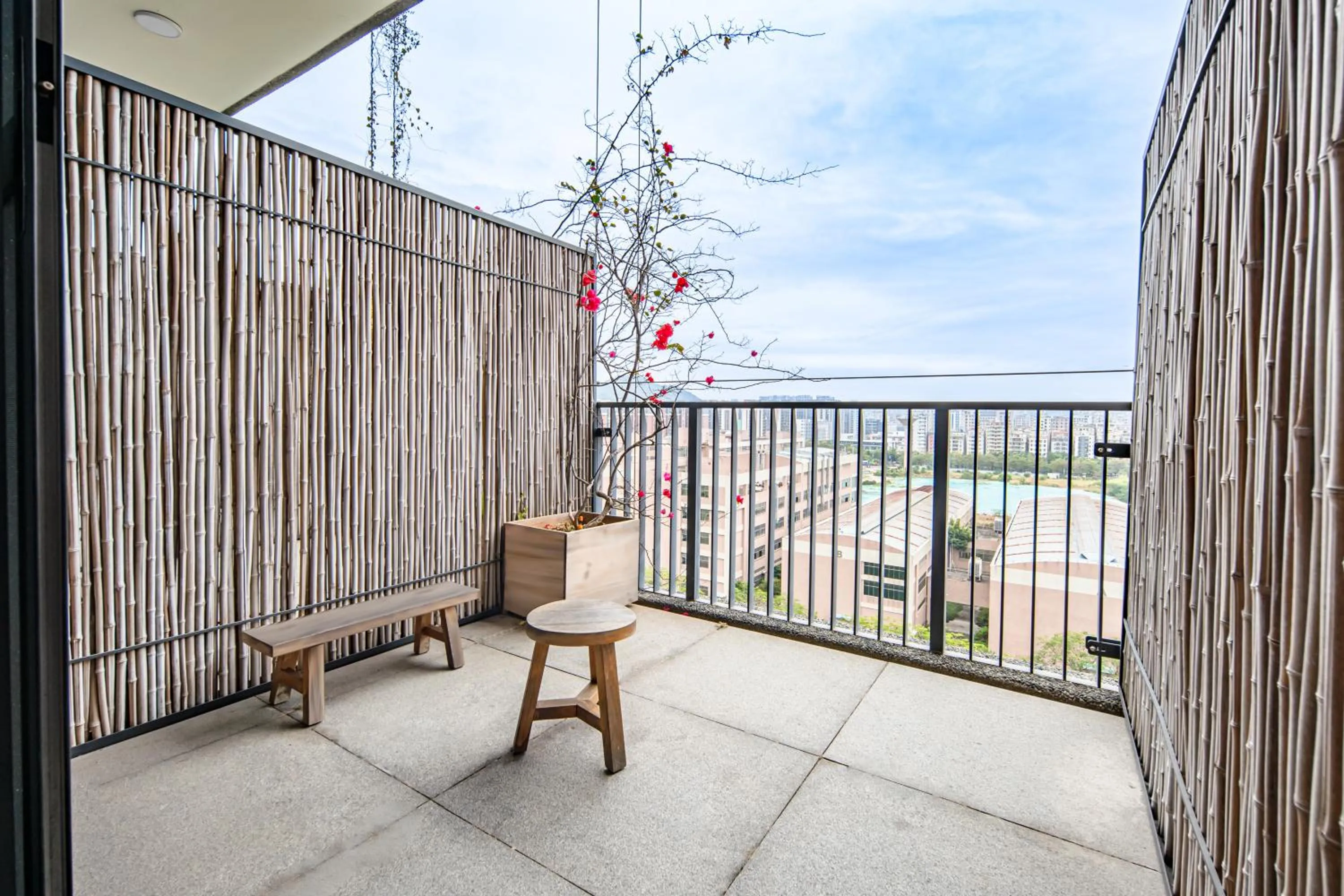 Day in Taihua Wutong Hotel