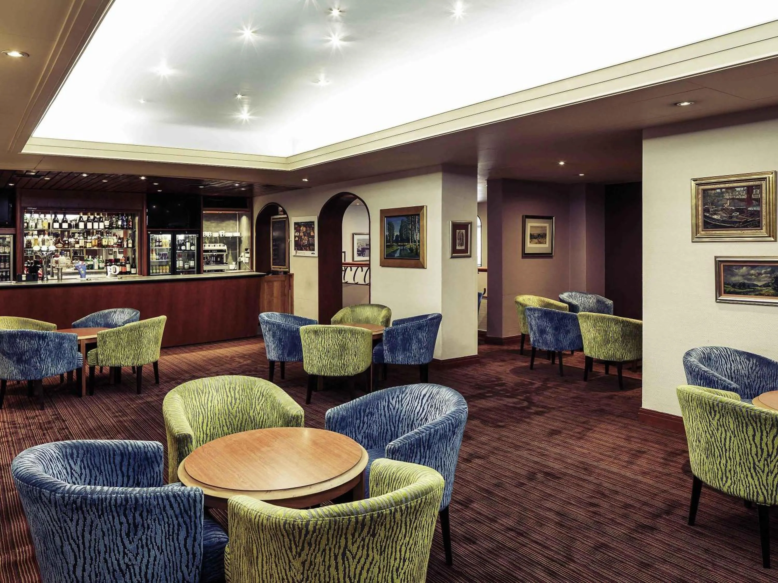 Lounge or bar in Mercure Norwich Hotel