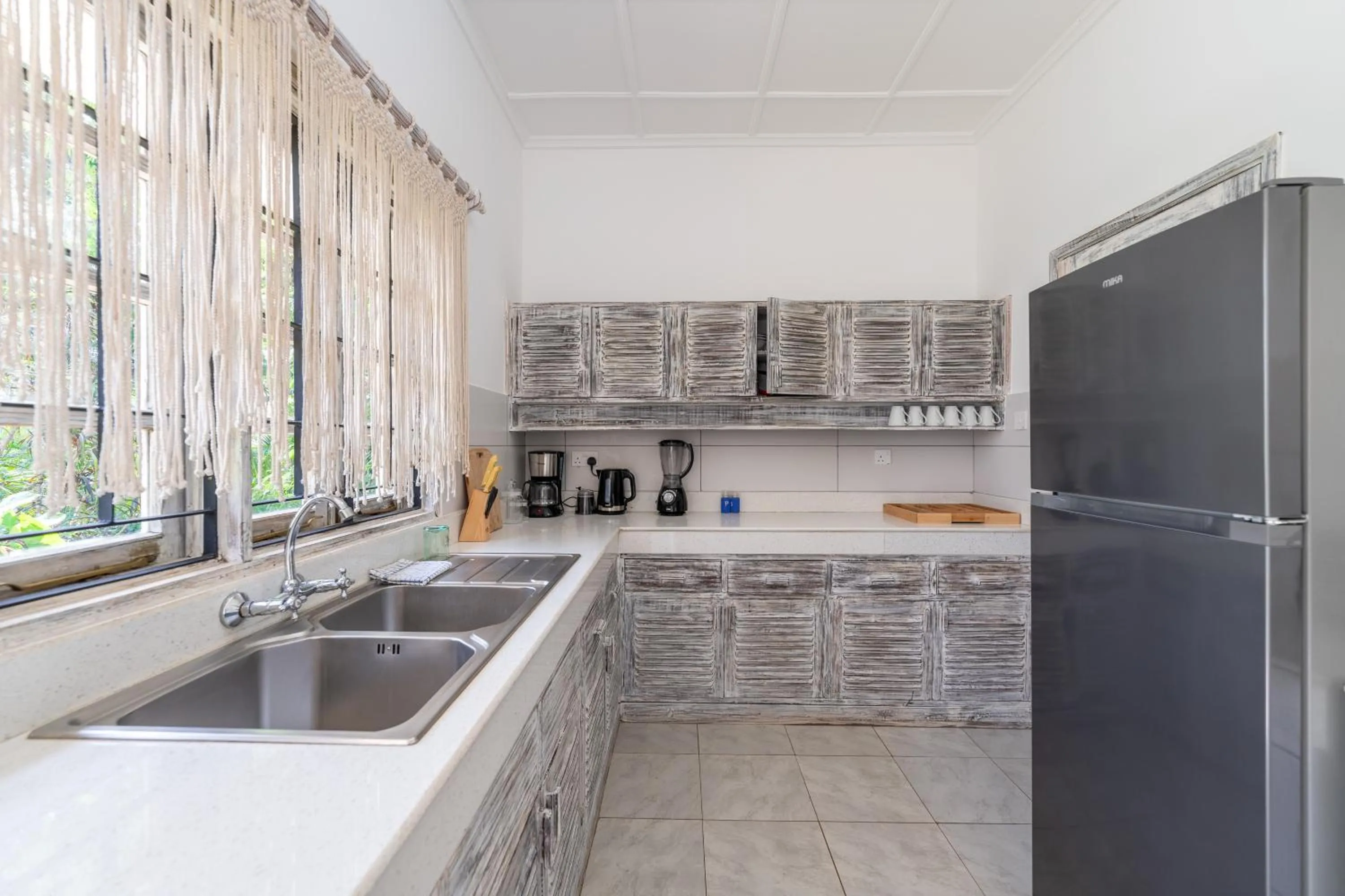 Kitchen or kitchenette in Hibiscus