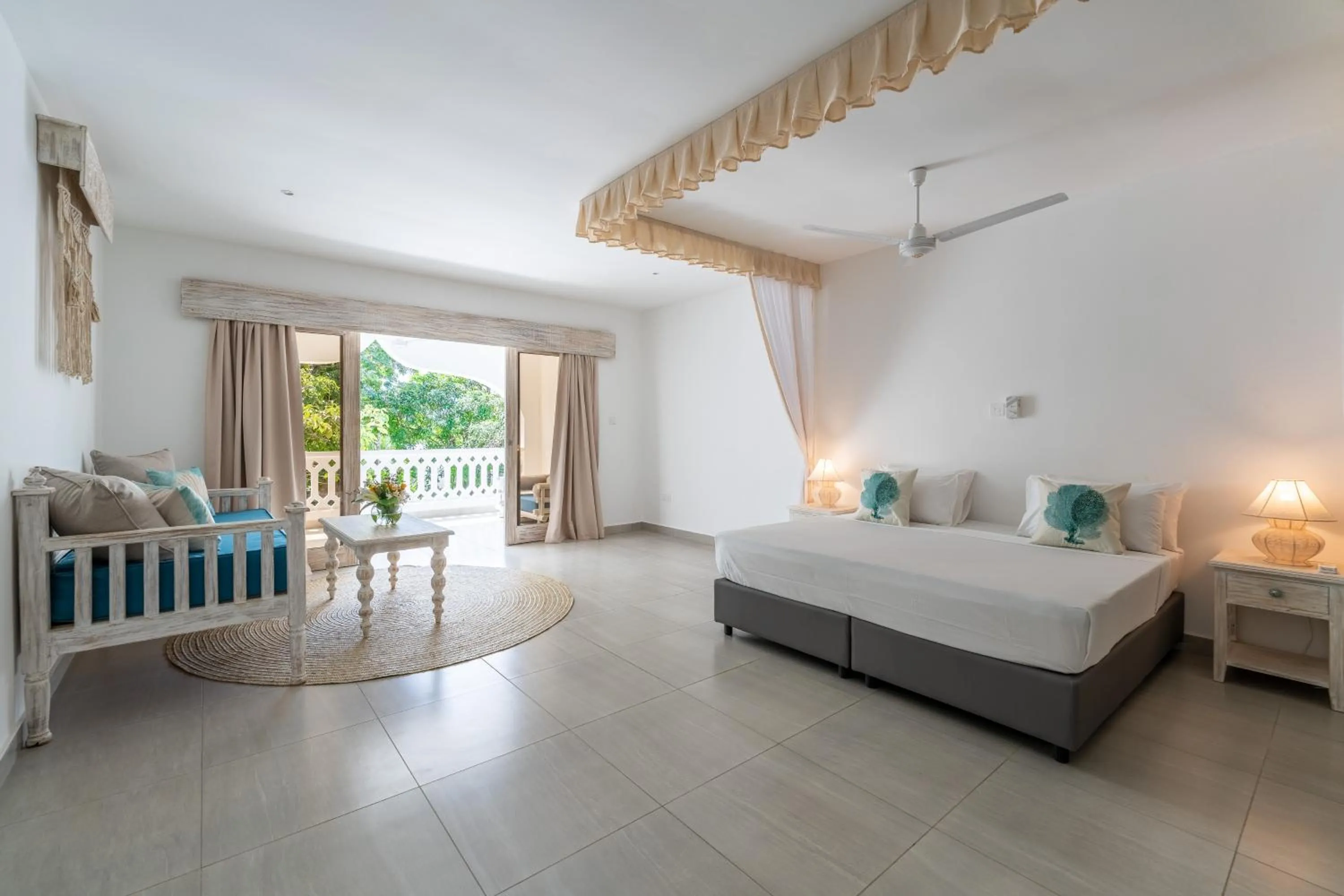 Living room, Bed in Hibiscus