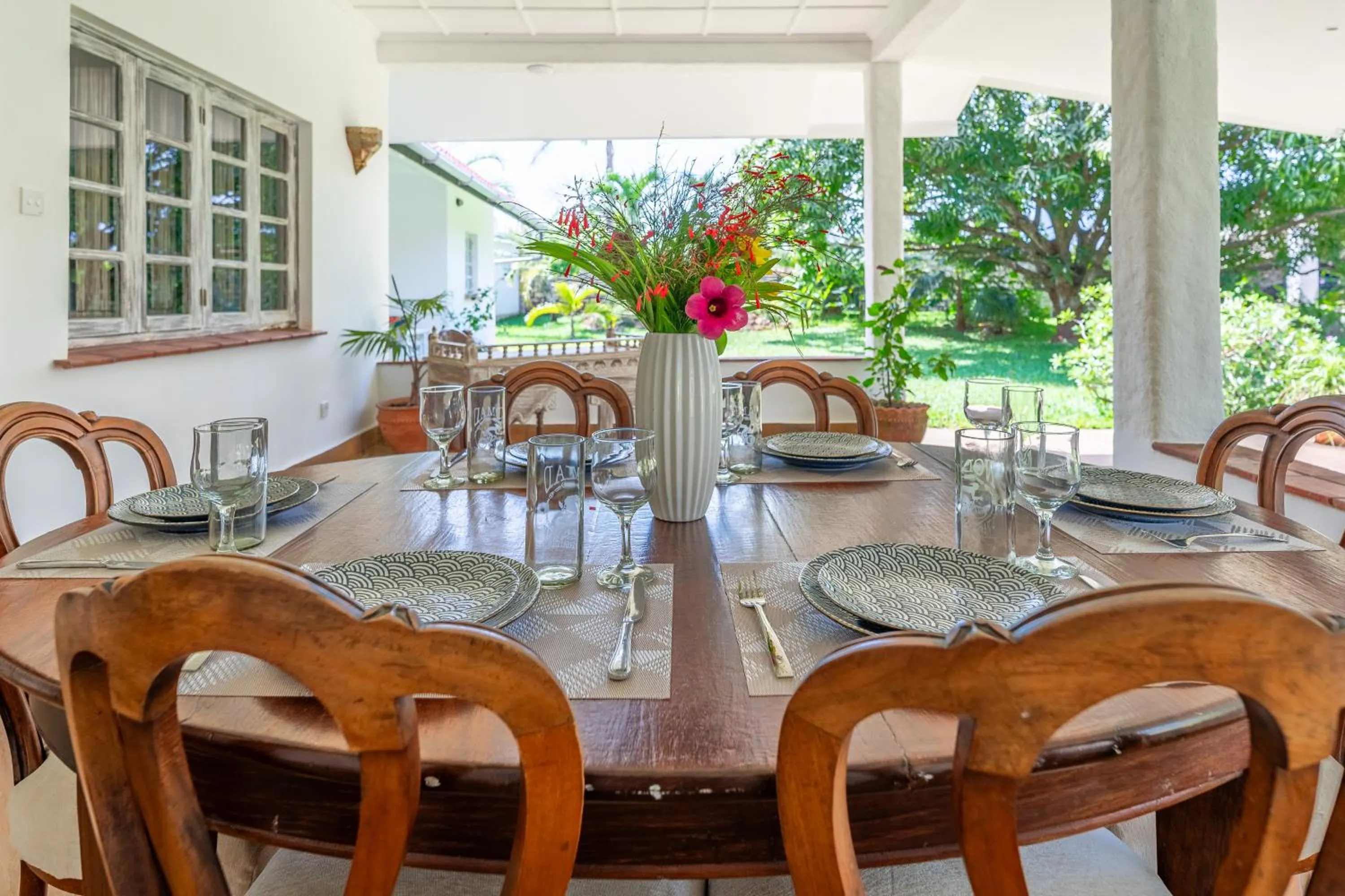 Dining area in Hibiscus
