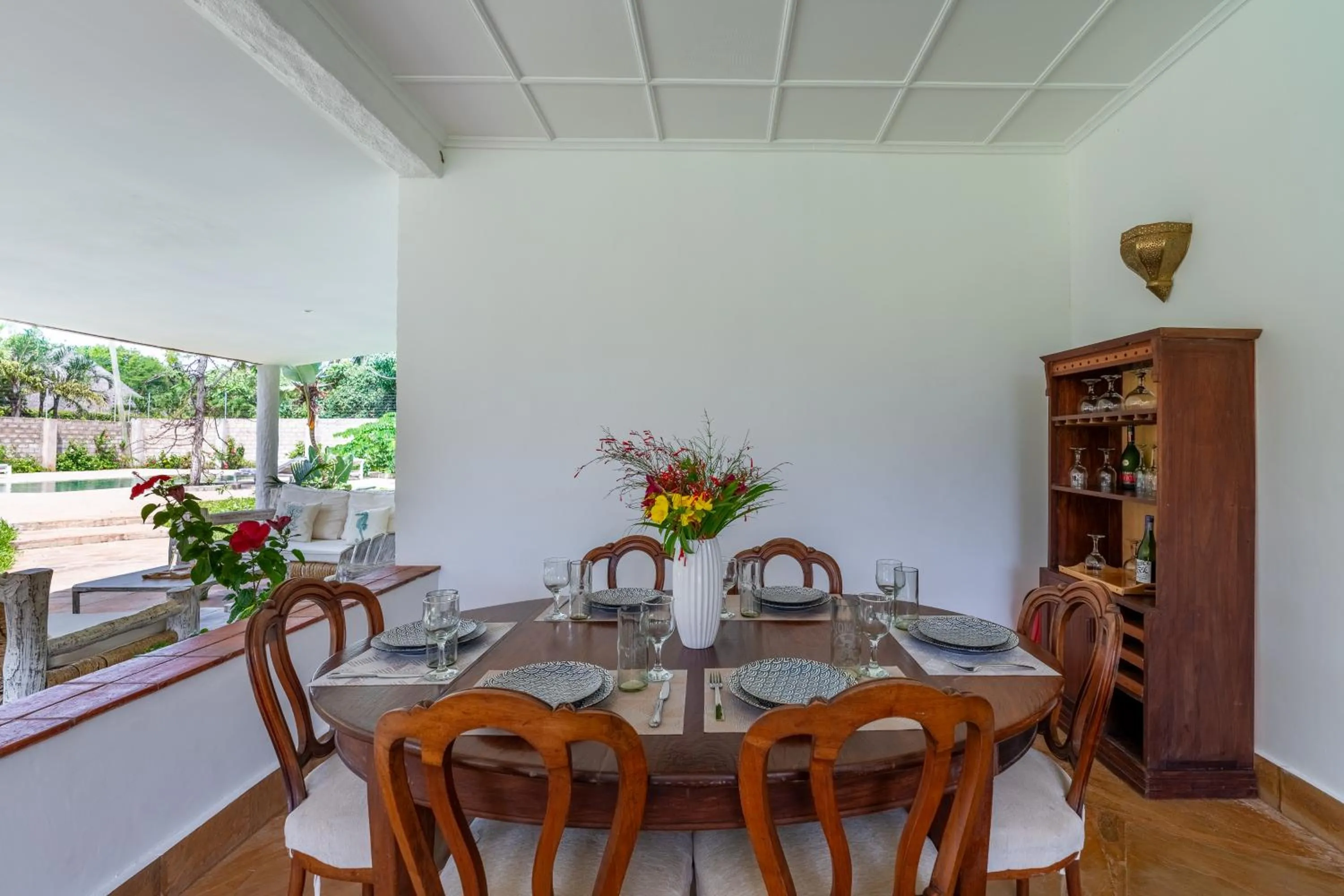 Dining area in Hibiscus