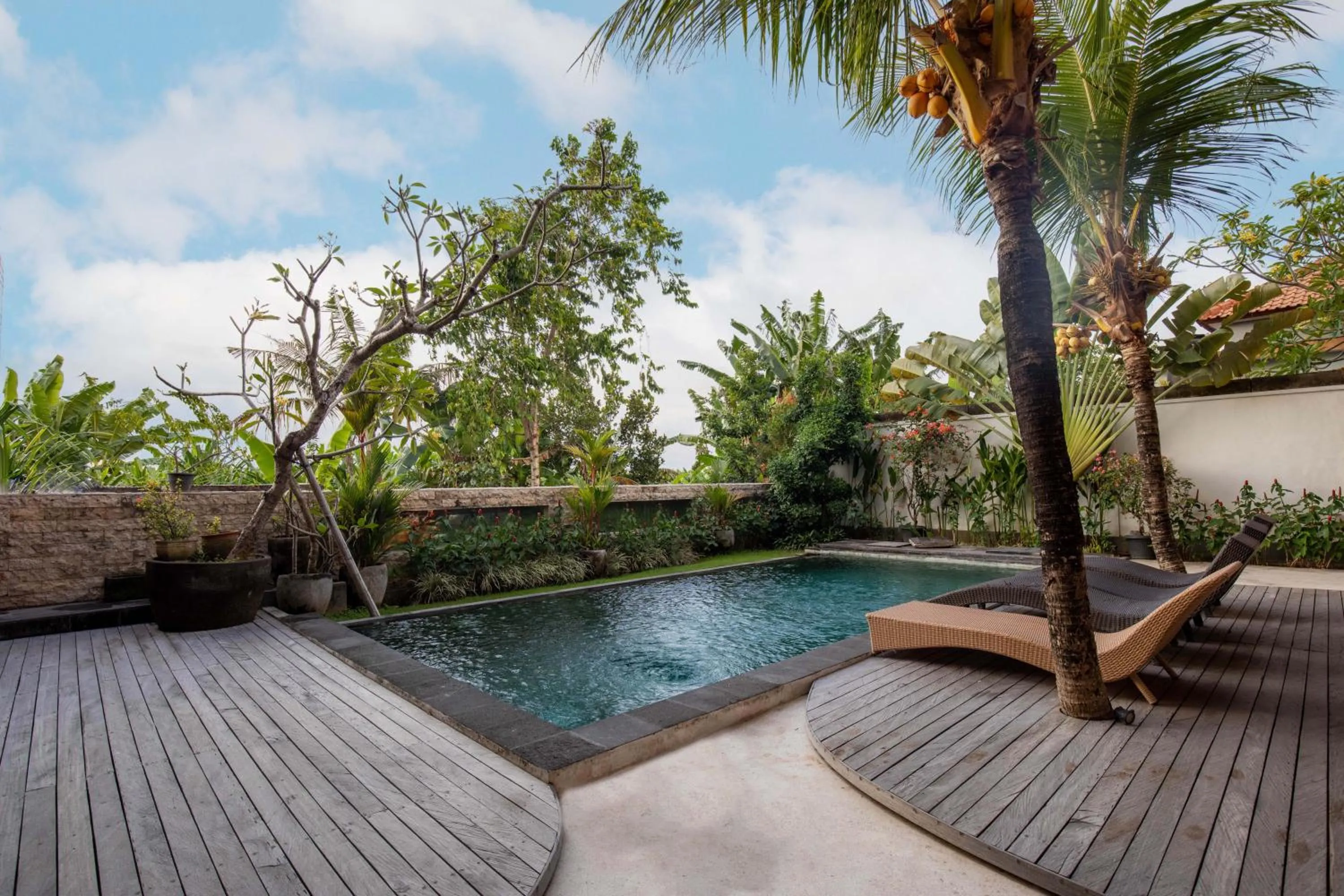 Swimming pool in Sedana Cottage