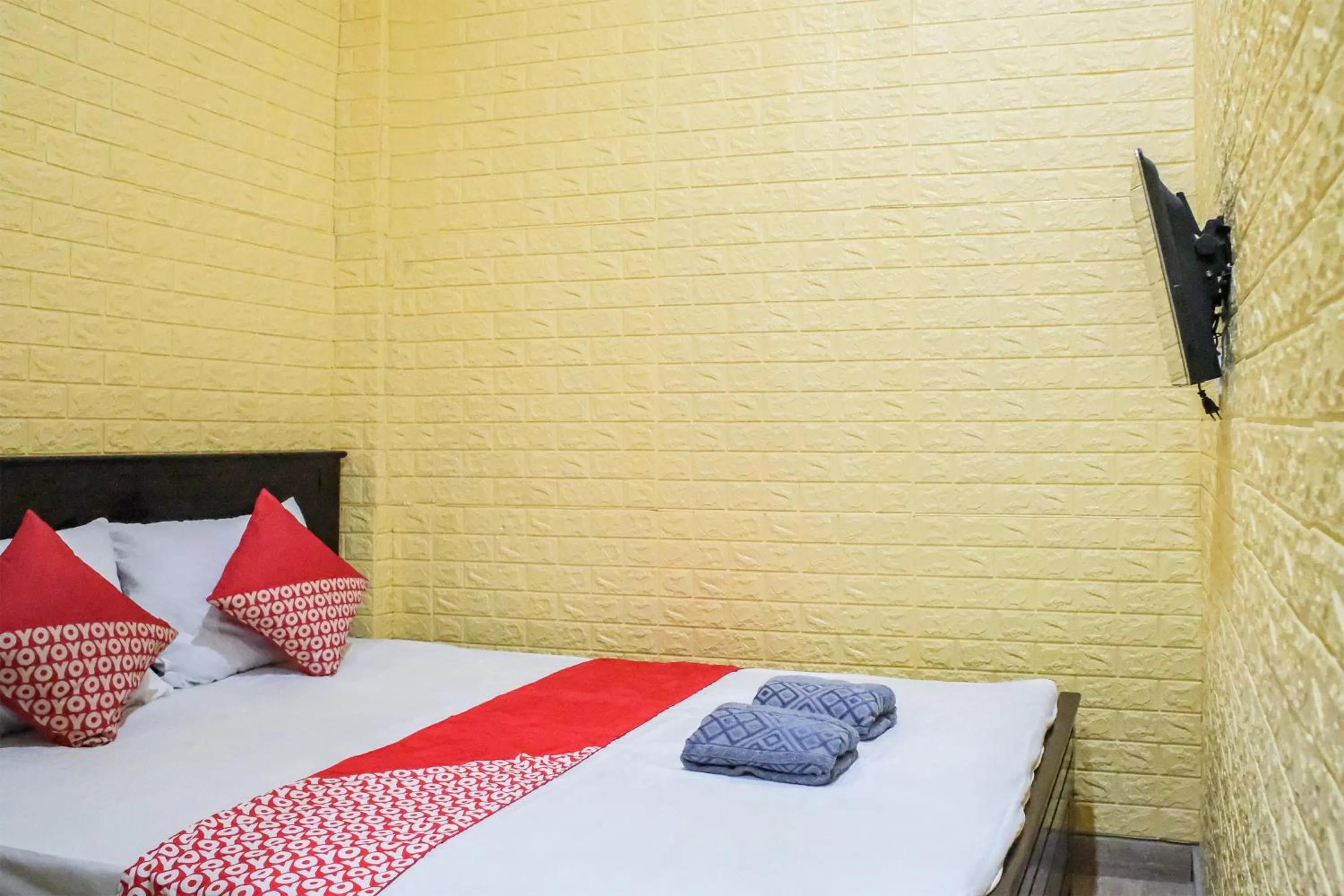 Bedroom, Bed in OYO 93333 Rama Home Stay