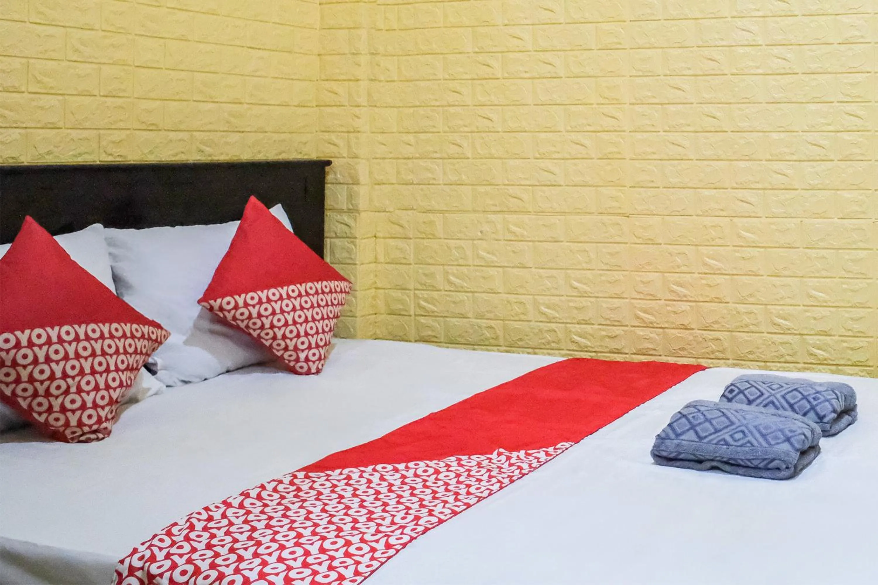 Bedroom, Bed in OYO 93333 Rama Home Stay